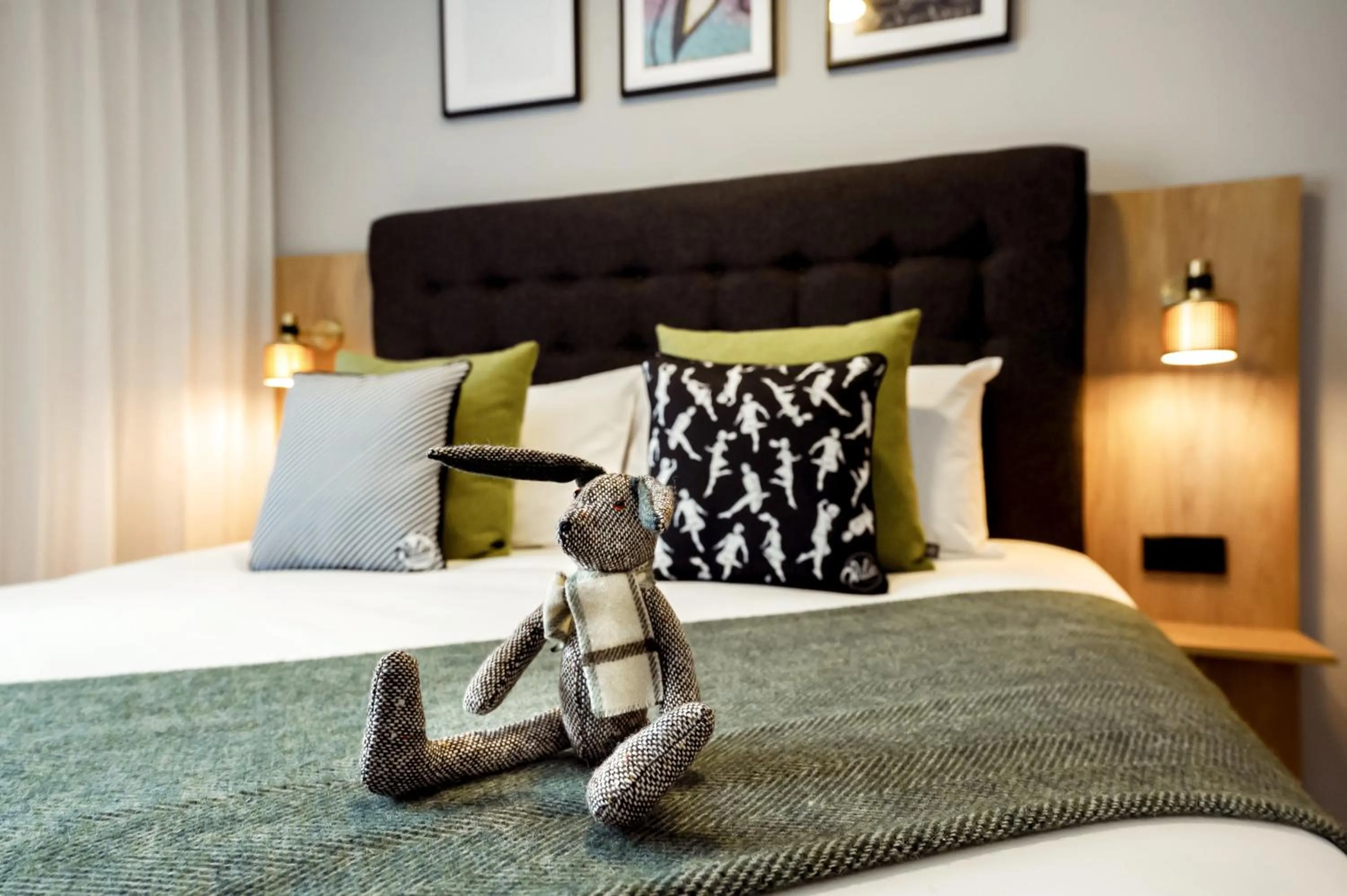 Bed in Wilde Aparthotels Berlin, Checkpoint Charlie