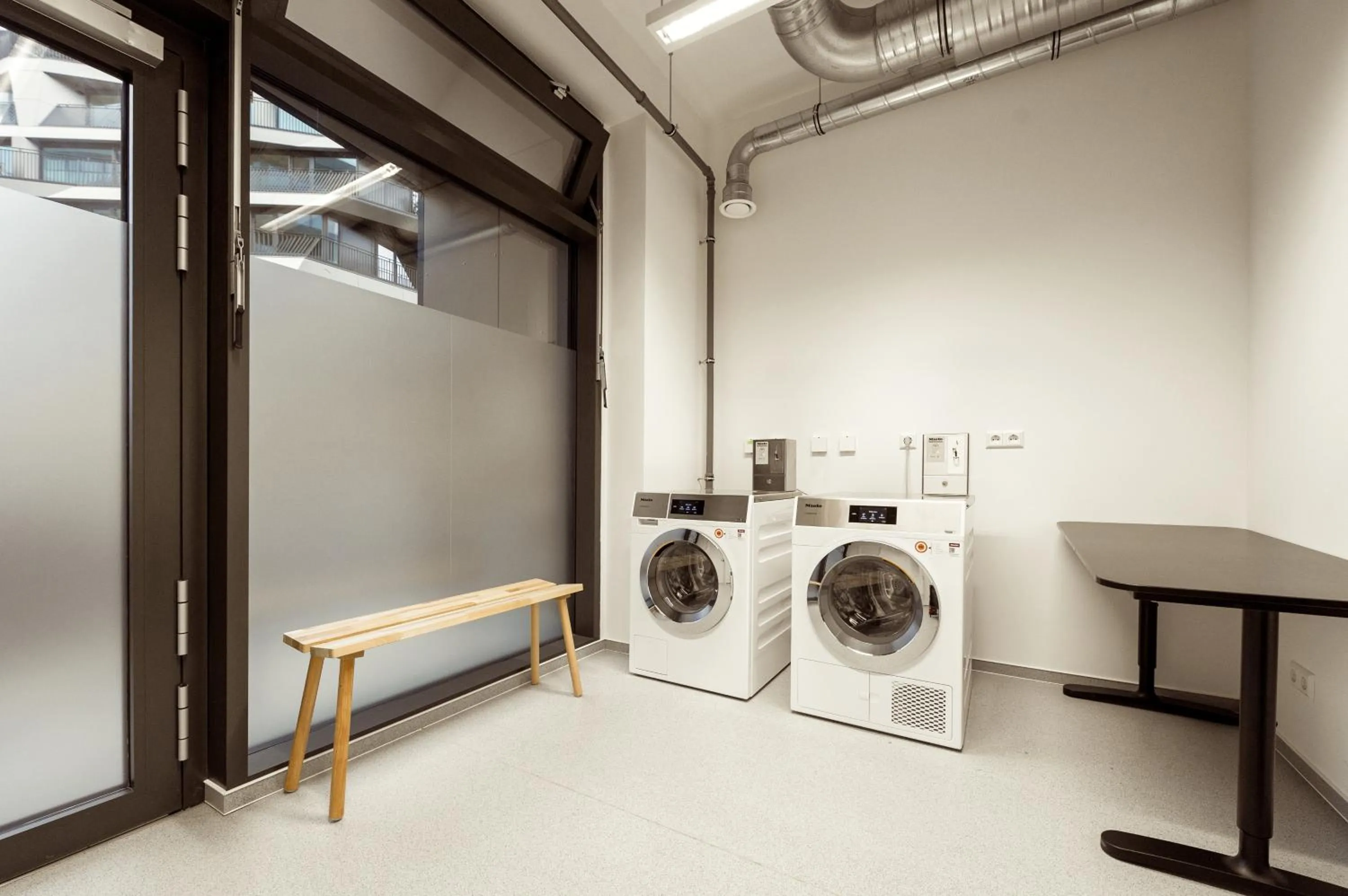 laundry in Wilde Aparthotels Berlin, Checkpoint Charlie