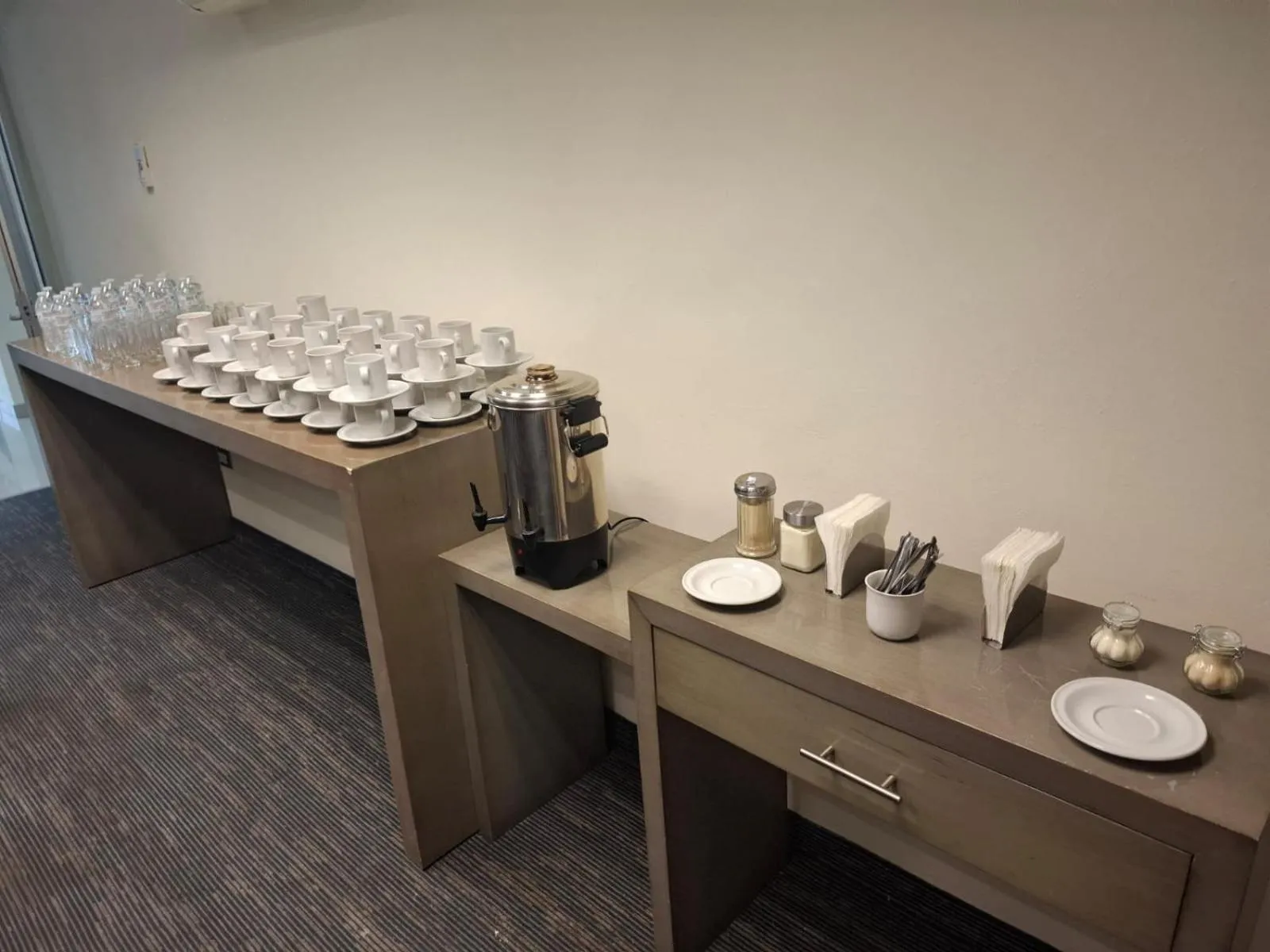 Coffee/tea facilities in Hotel ALO! Express