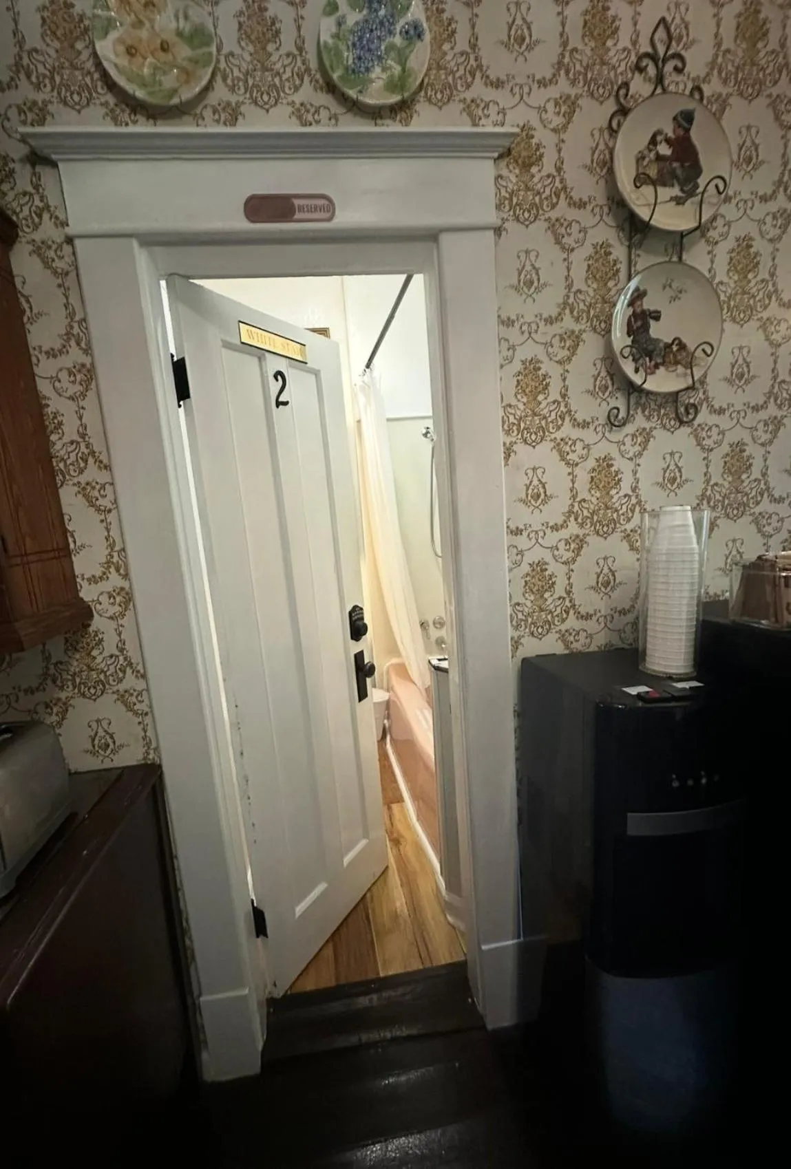 Bathroom in Belmont Inn