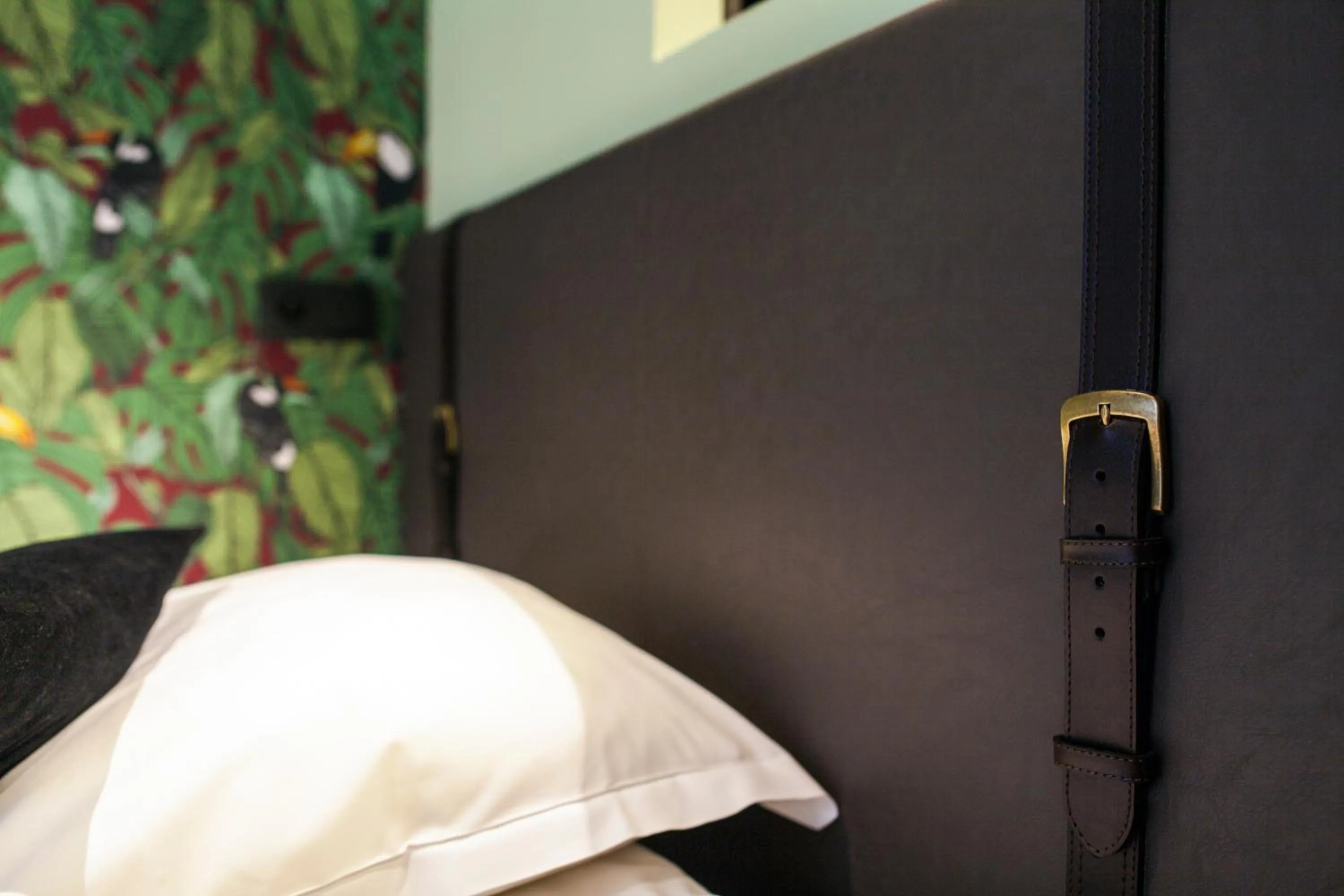 Decorative detail in La Valiz