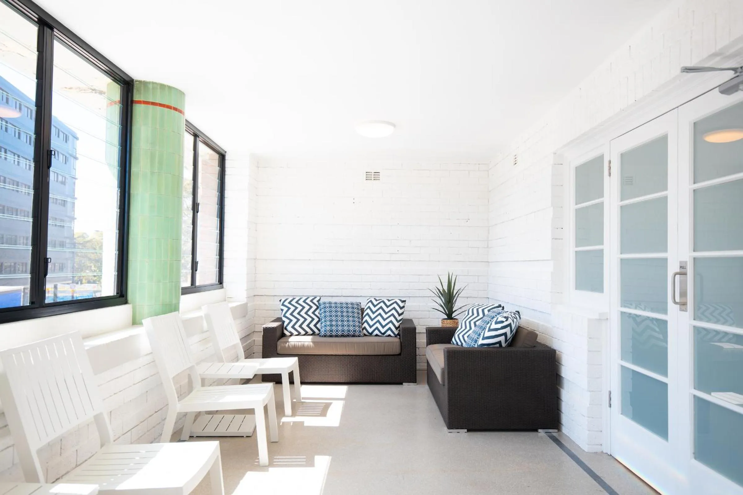 Patio in Horse and Jockey Hotel Homebush