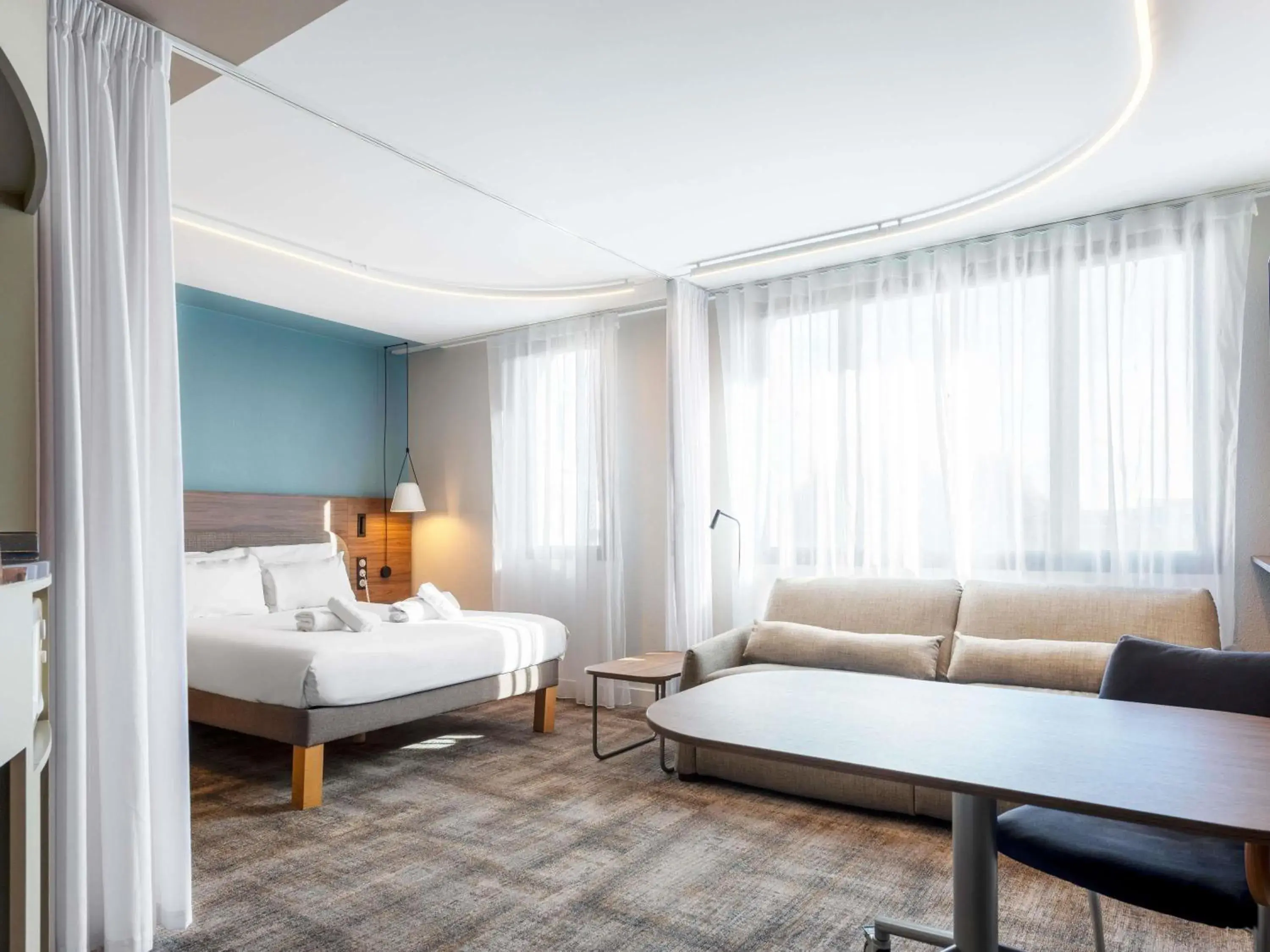 Bed in Novotel Suites Nancy Centre Bed in Novotel Suites Nancy Centre