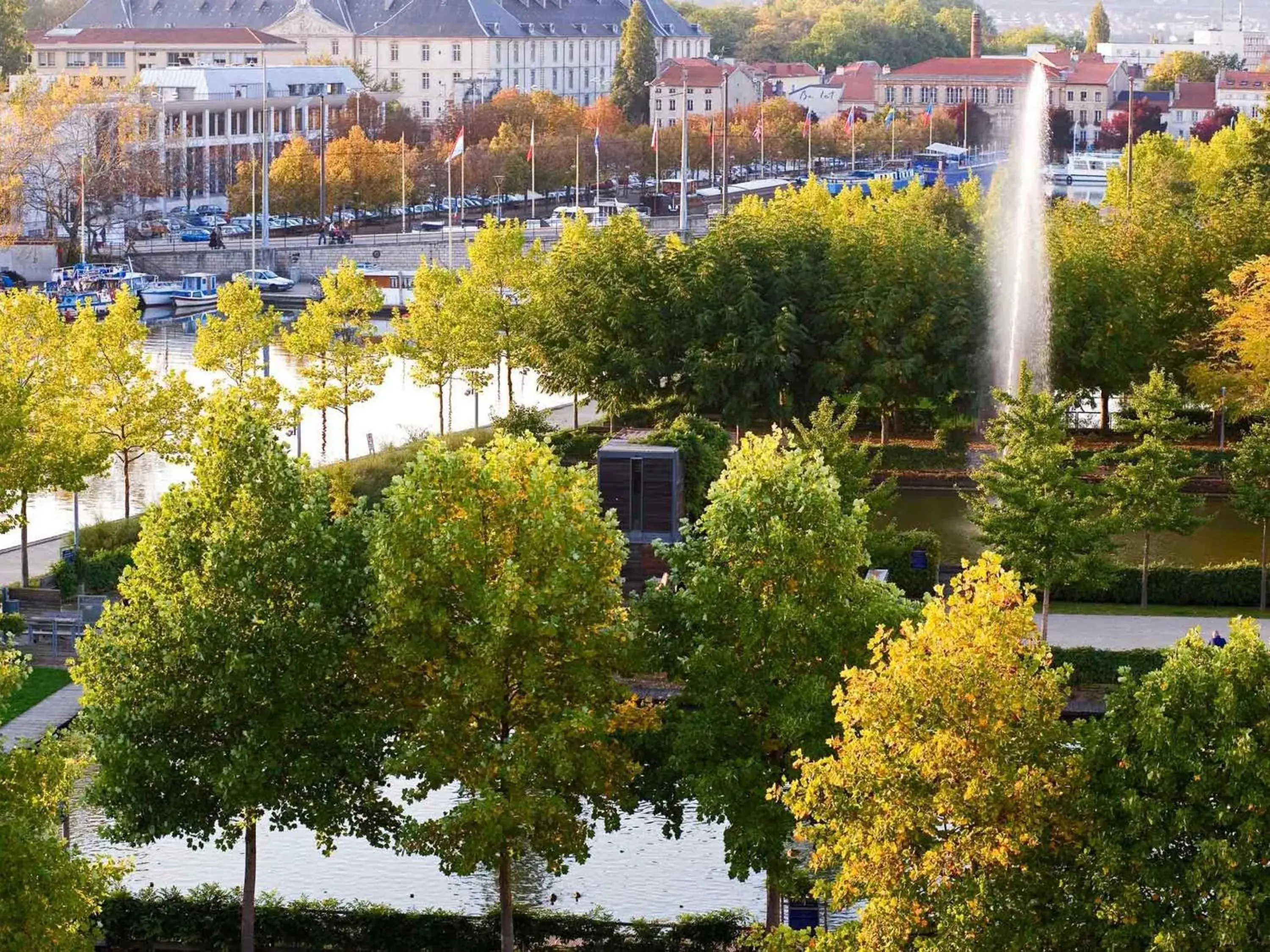 Bedroom in Novotel Suites Nancy Centre Bedroom in Novotel Suites Nancy Centre
