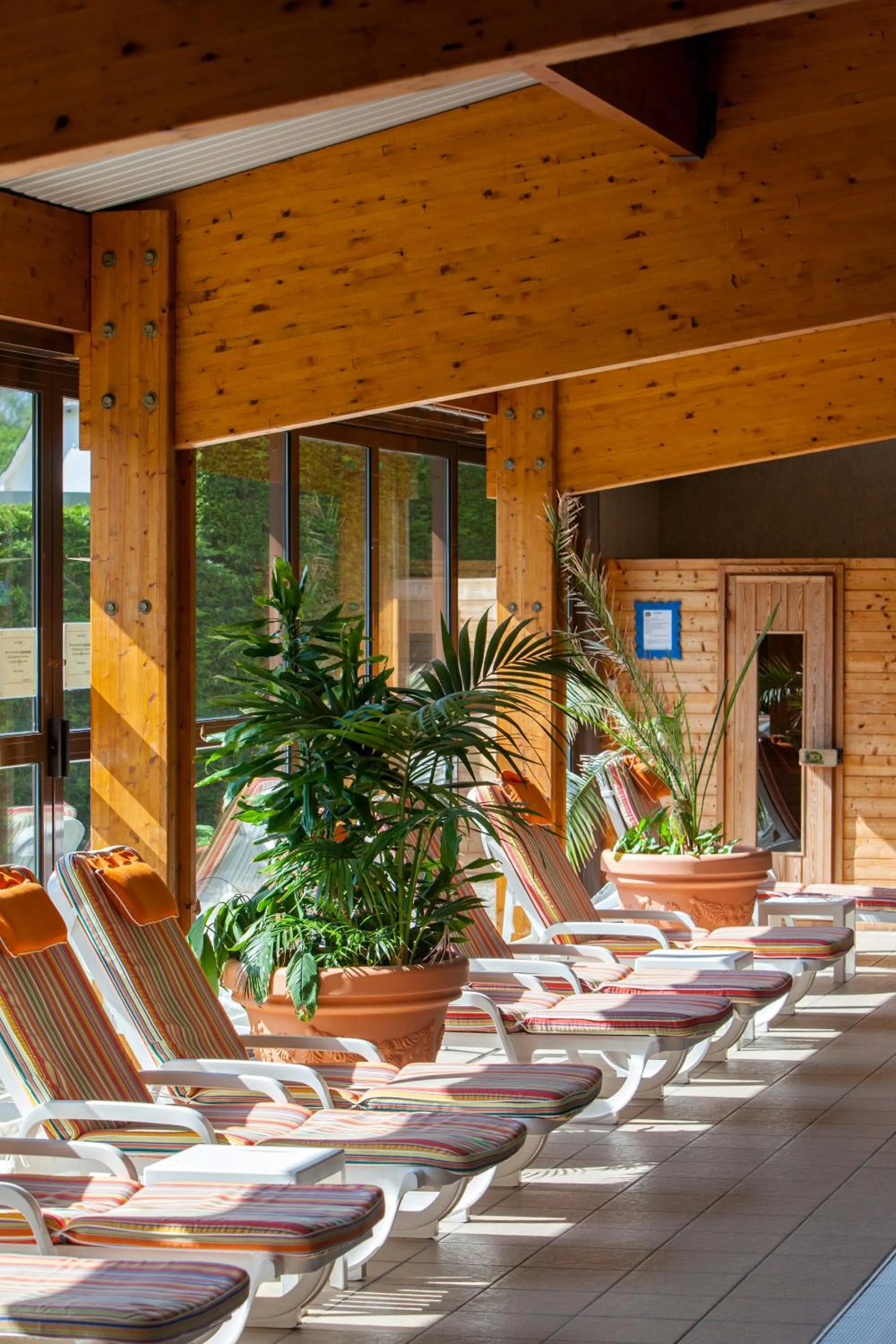 Swimming pool in Best Western Le Relais de Laguiole Hôtel & Spa