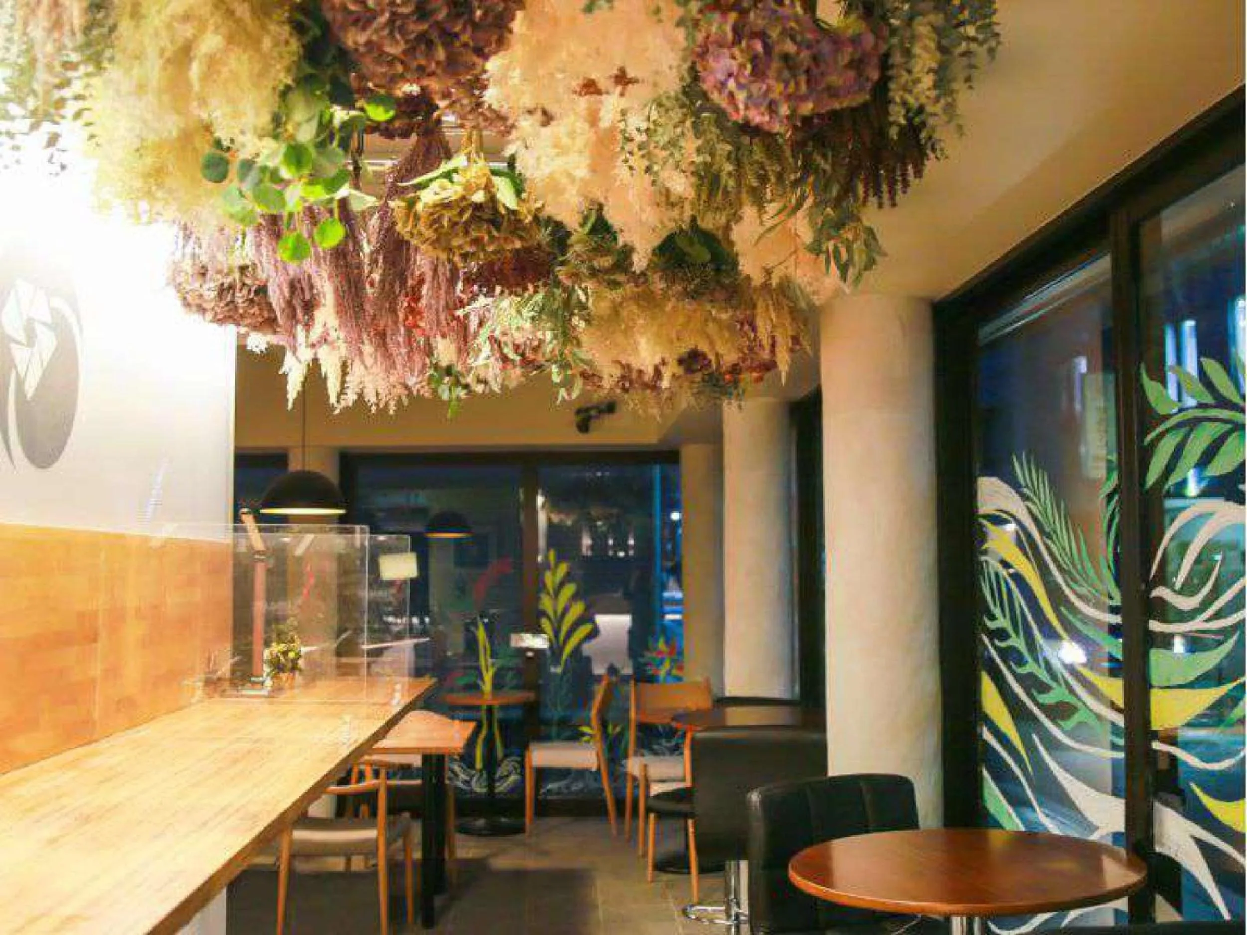 Communal lounge/ TV room in &AND HOSTEL KURAMAE west