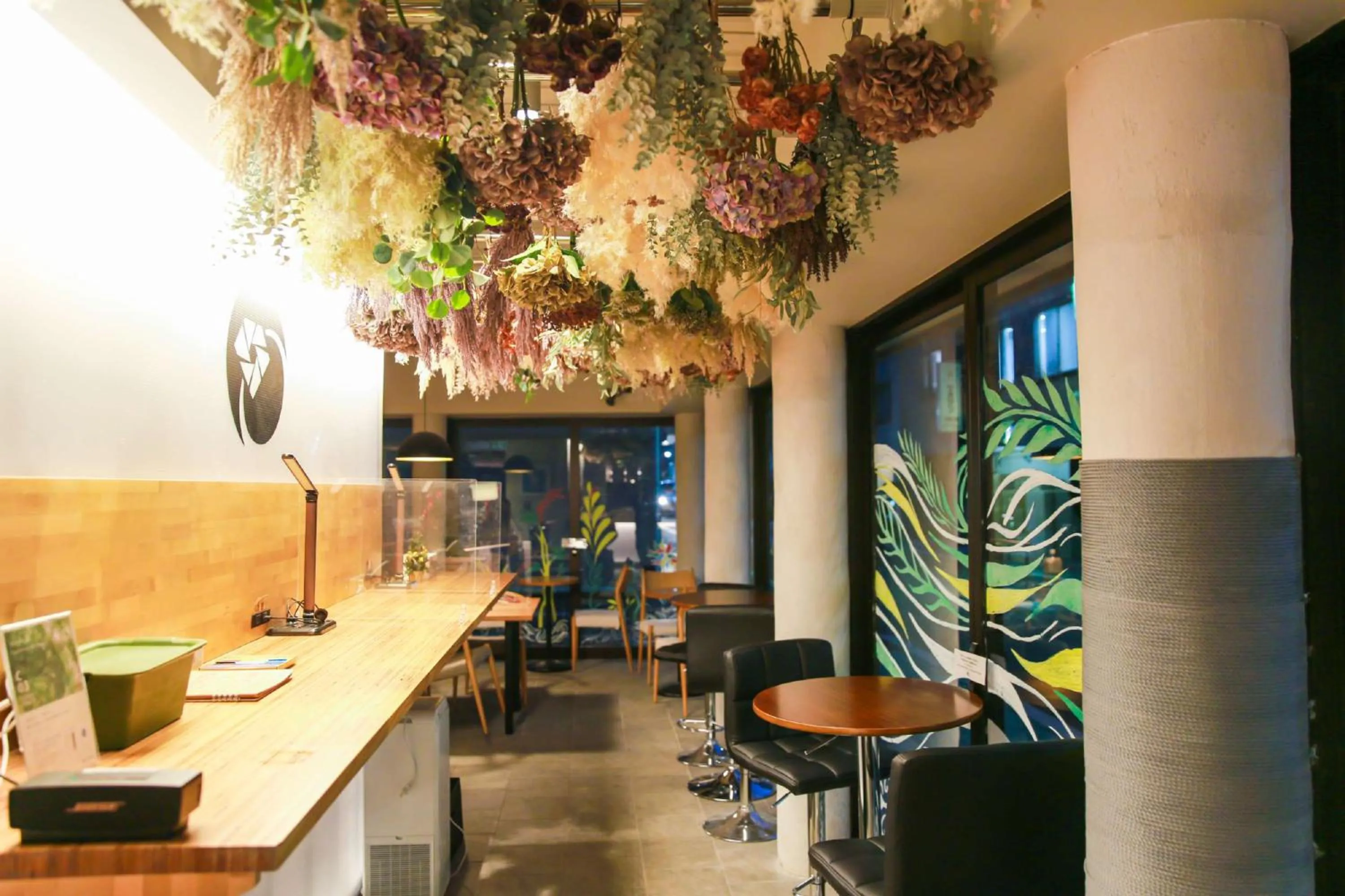 Communal lounge/ TV room in &AND HOSTEL KURAMAE west