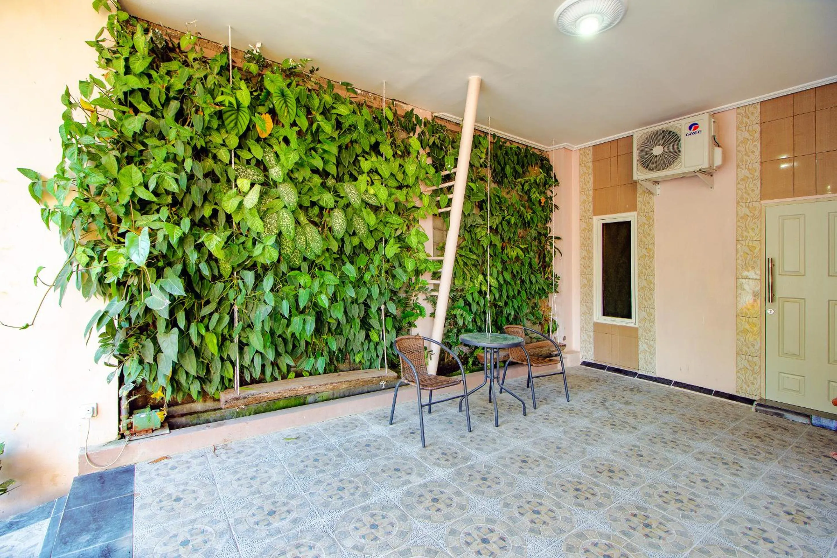 Patio in OYO 1277 Pondok Damai Syariah