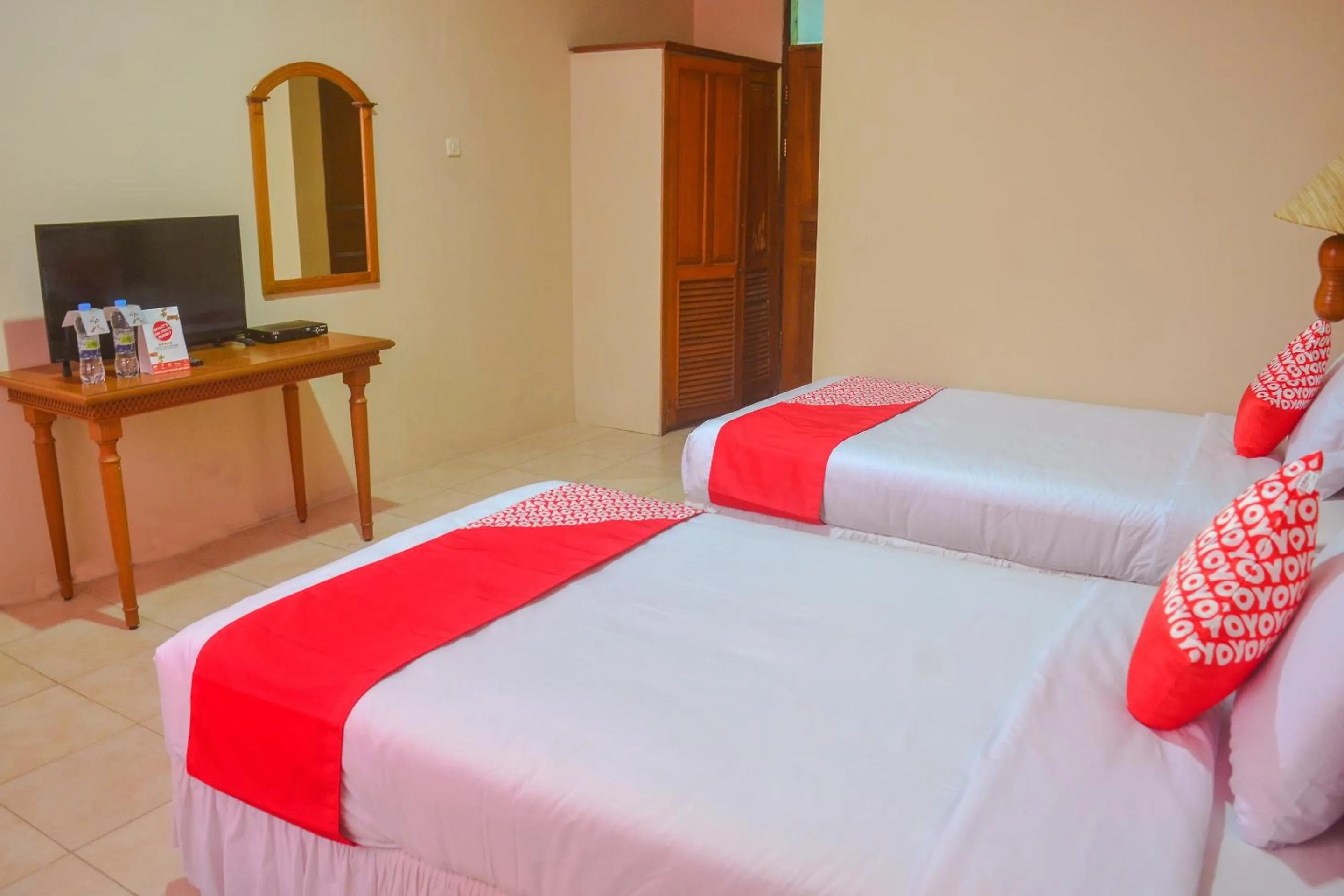 Bedroom, Bed in Hotel O Pantai Jaya