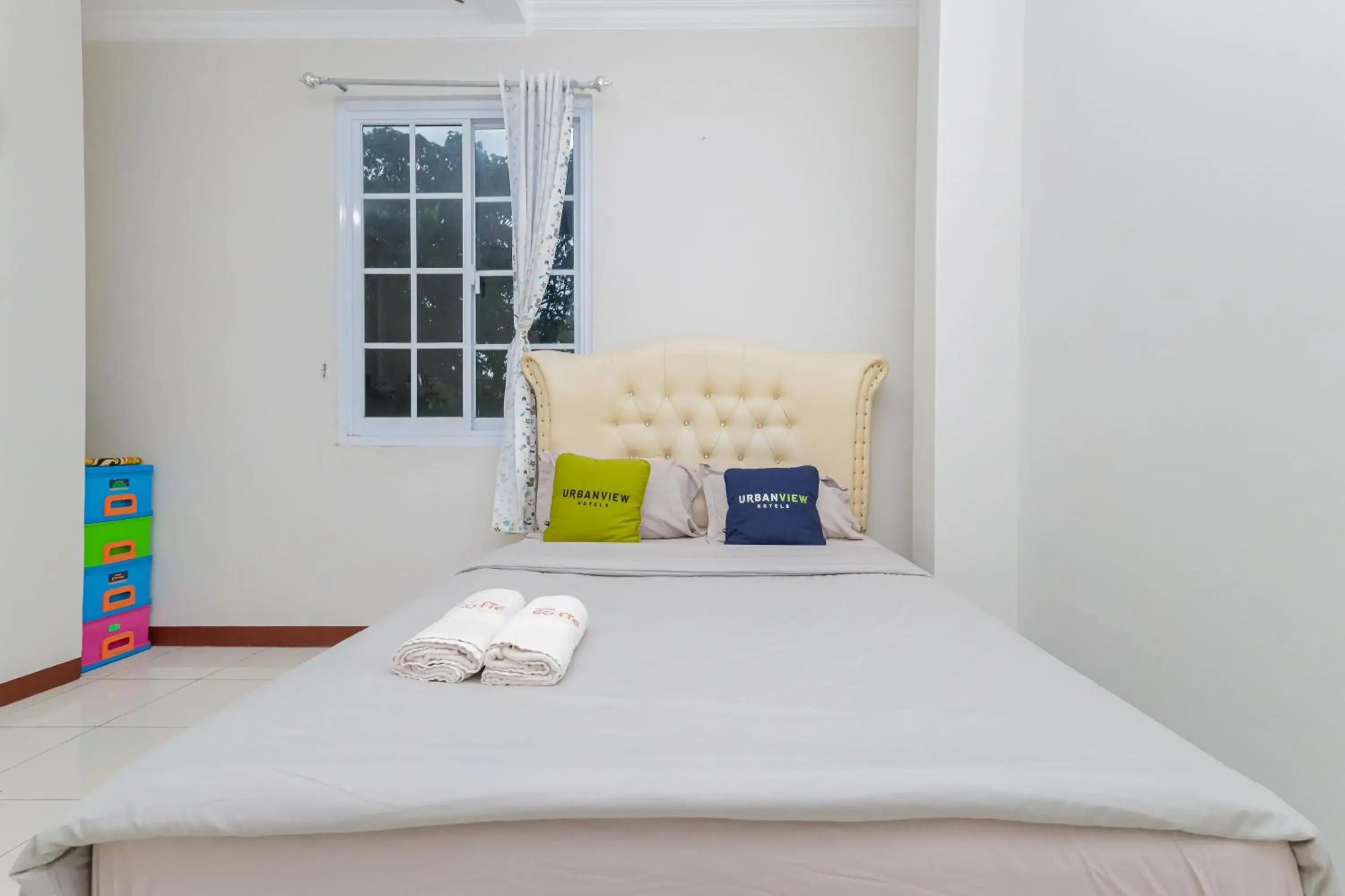 Bedroom, Bed in Urbanview Hotel Syariah Near Gelora Delta Sidoarjo Bedroom, Bed in Urbanview Hotel Syariah Near Gelora Delta Sidoarjo