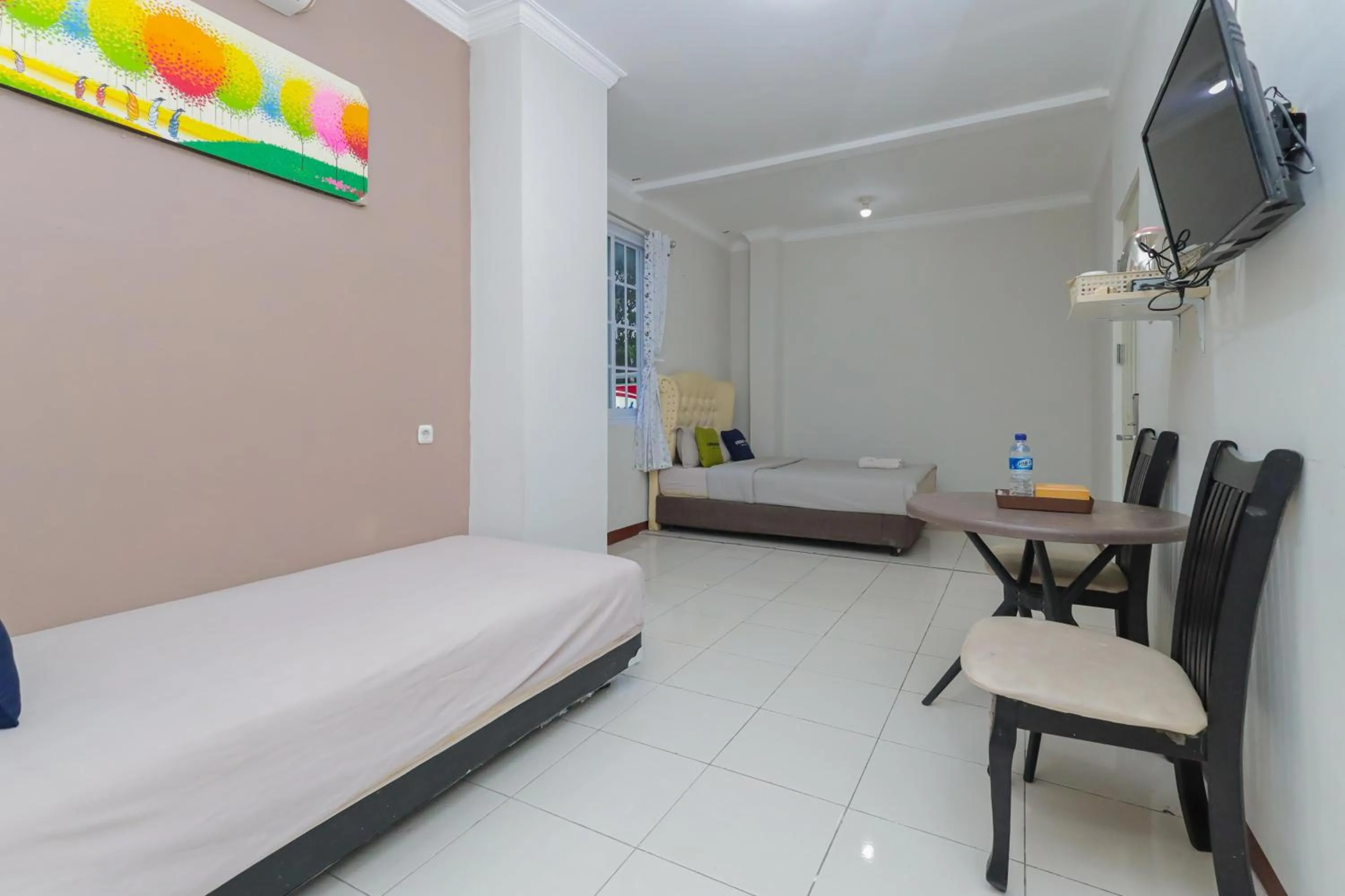 Bedroom, Bed in Urbanview Hotel Syariah Near Gelora Delta Sidoarjo