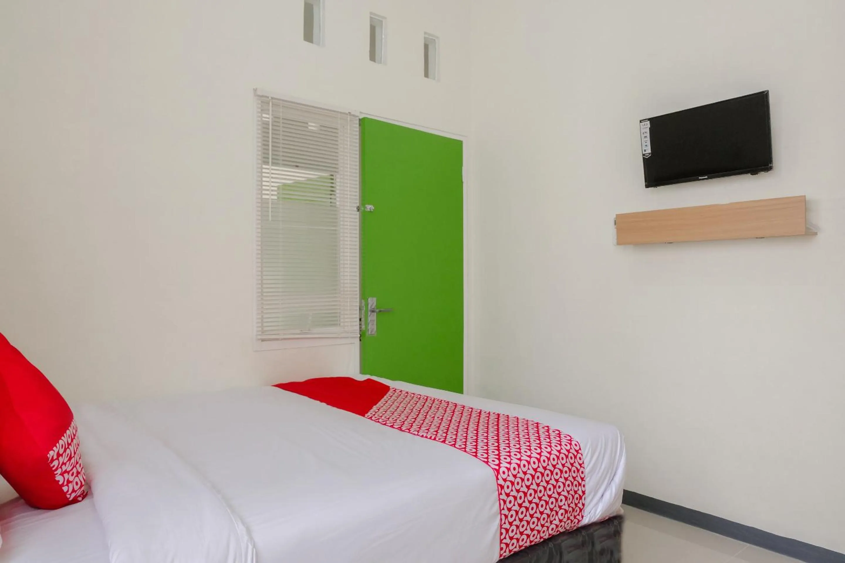 Bedroom in OYO Flagship 1603 Antosa Family Residence Silver Key