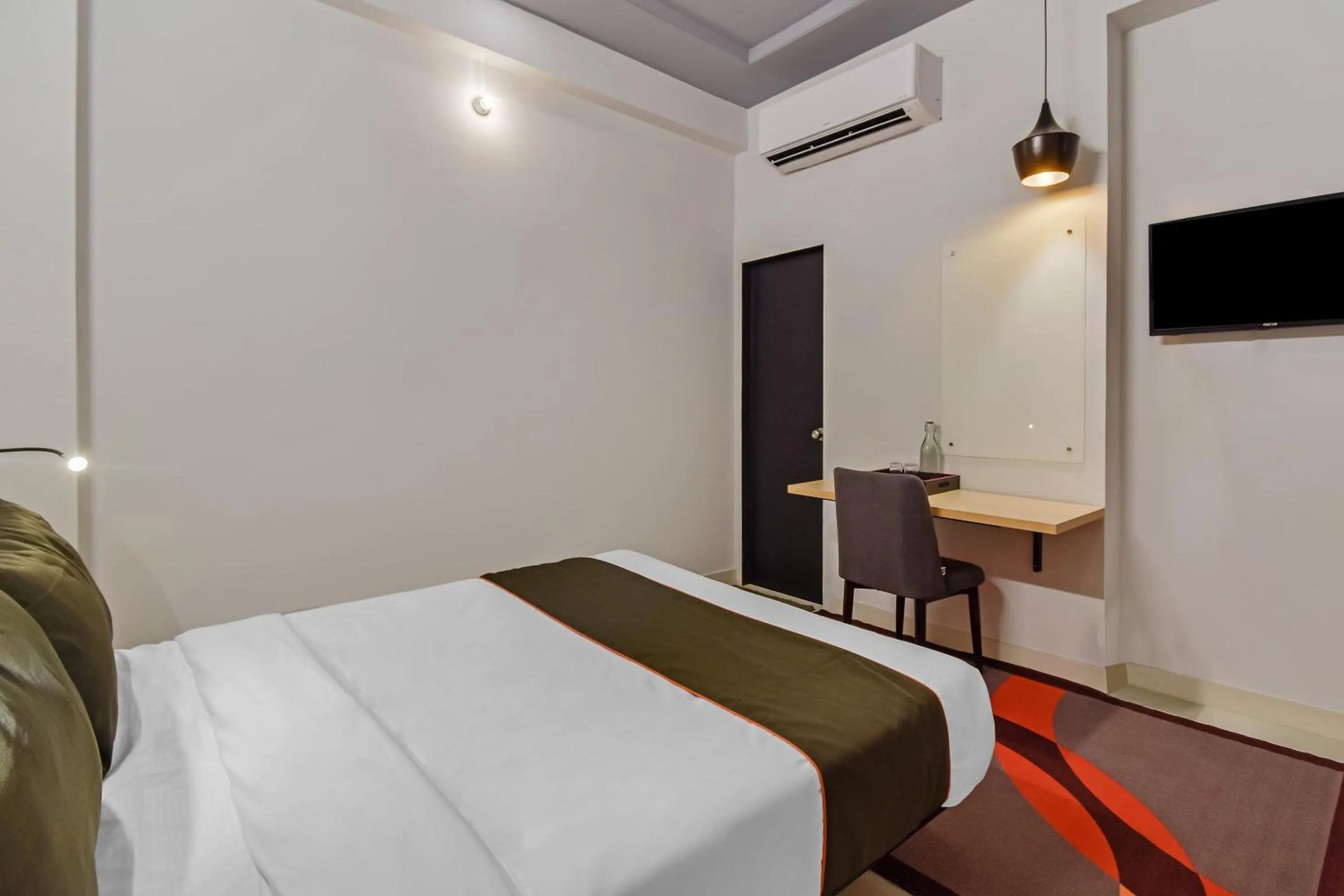 Bedroom, Bed in Super Collection O Govind Marg