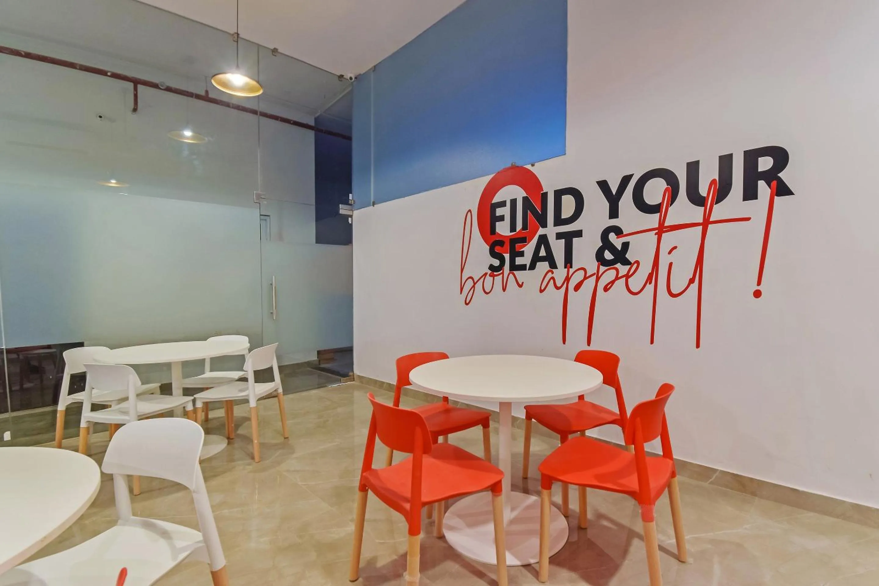 Restaurant/places to eat in Super Collection O Govind Marg