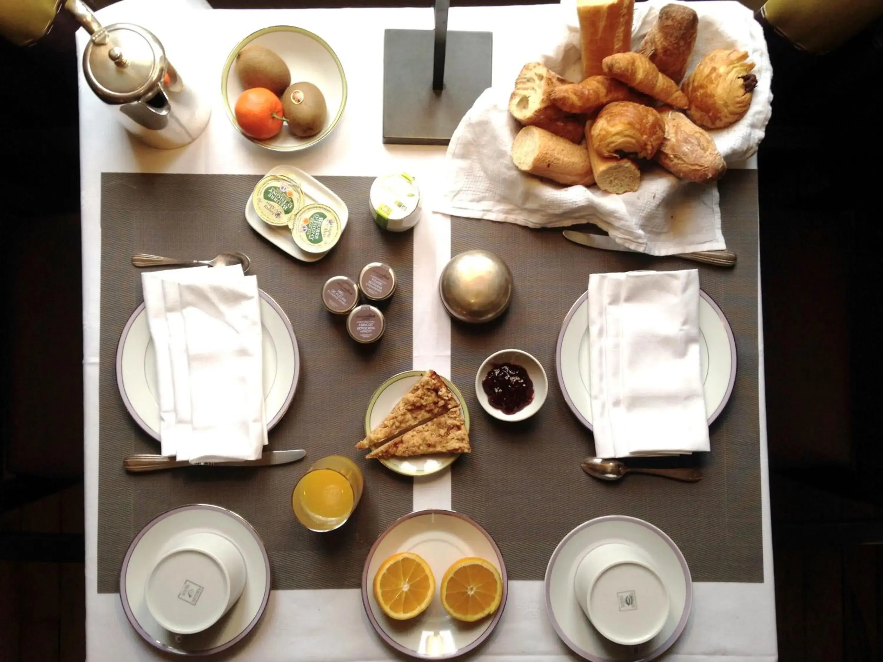 Breakfast in L'Hôtel Particulier Ascott Breakfast in L'Hôtel Particulier Ascott