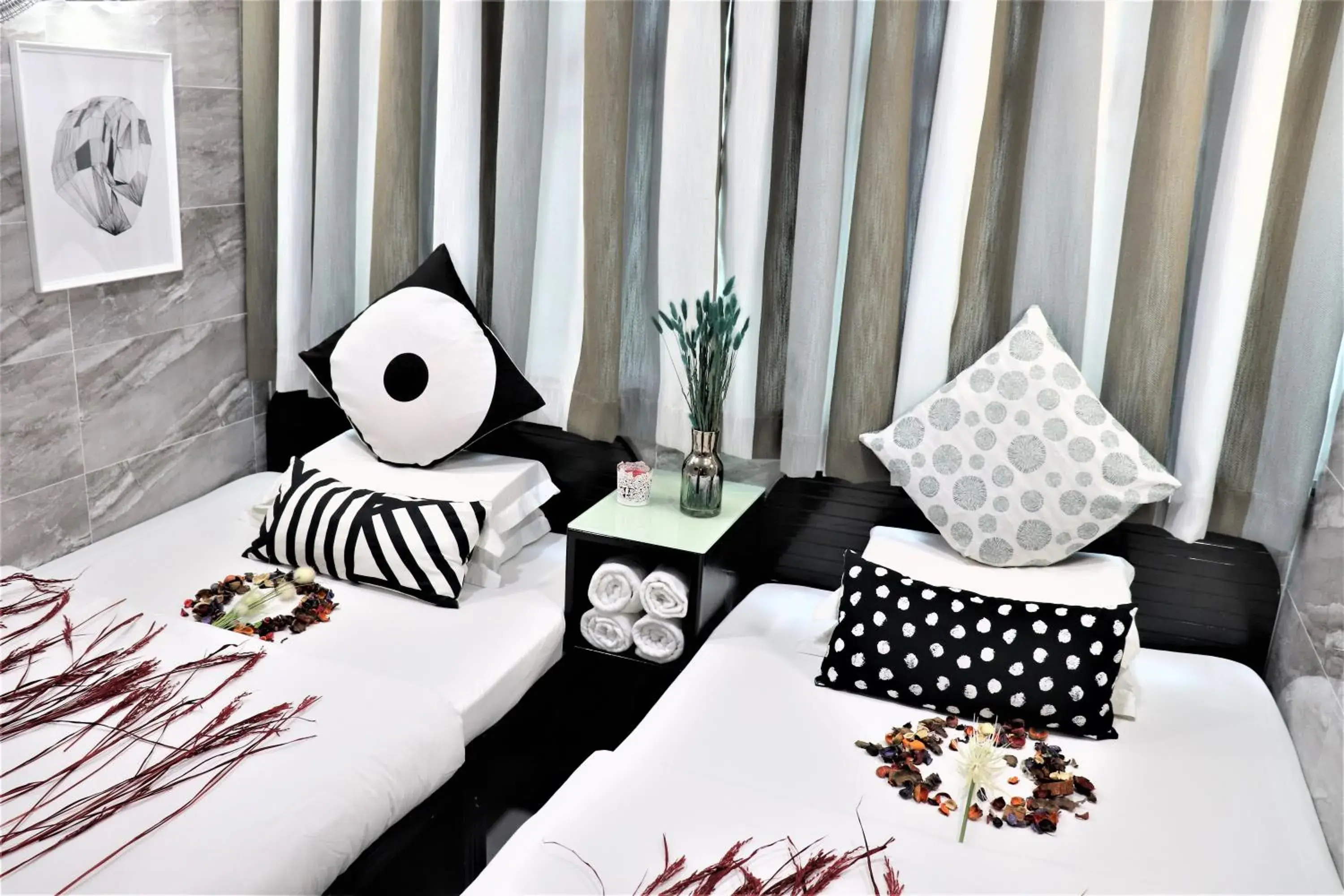 Bed in W's Lounge Bed in W's Lounge