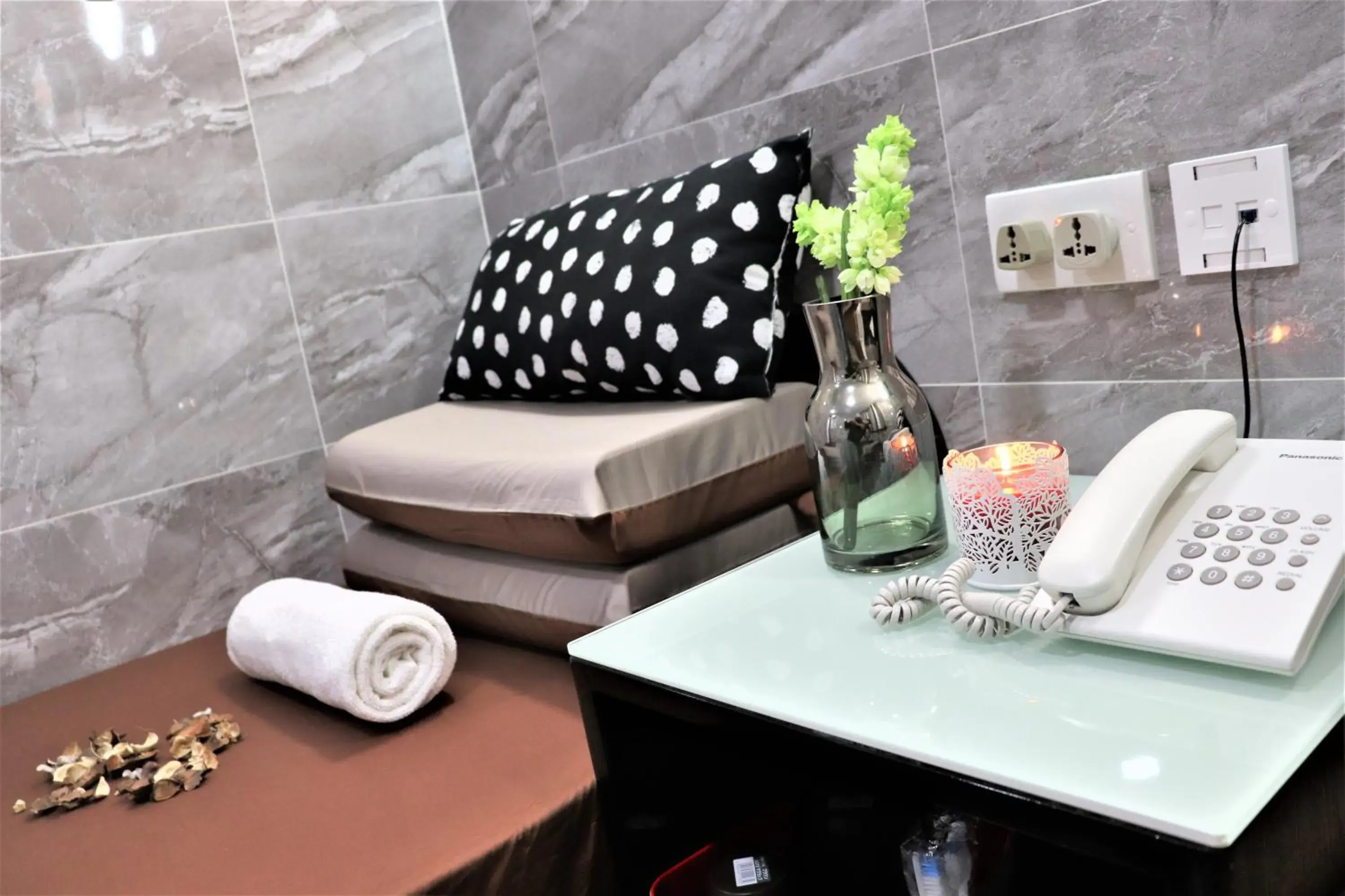 W's Lounge W's Lounge