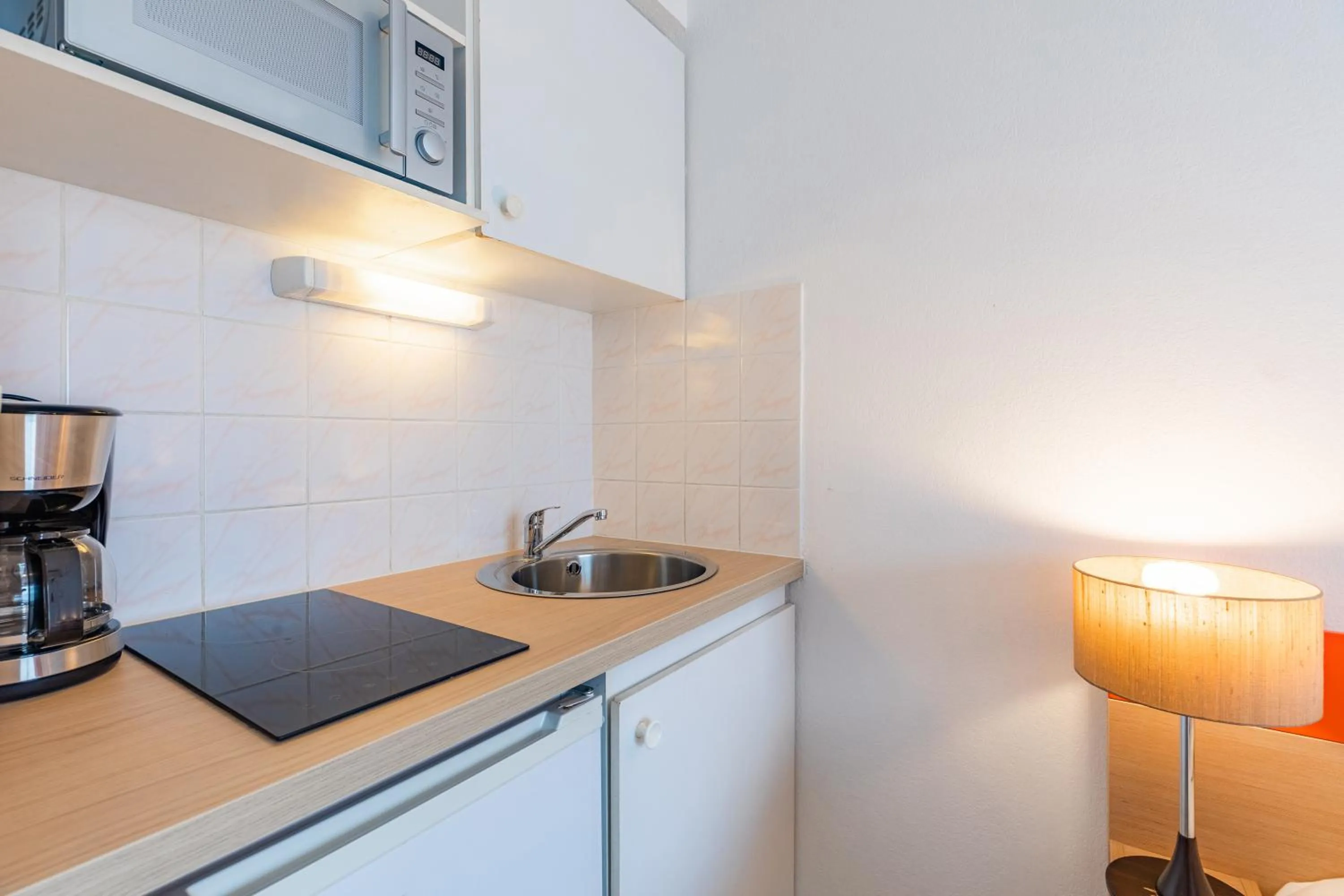 Coffee/tea facilities in Appart'City Classic Aix-en-Provence - La Duranne