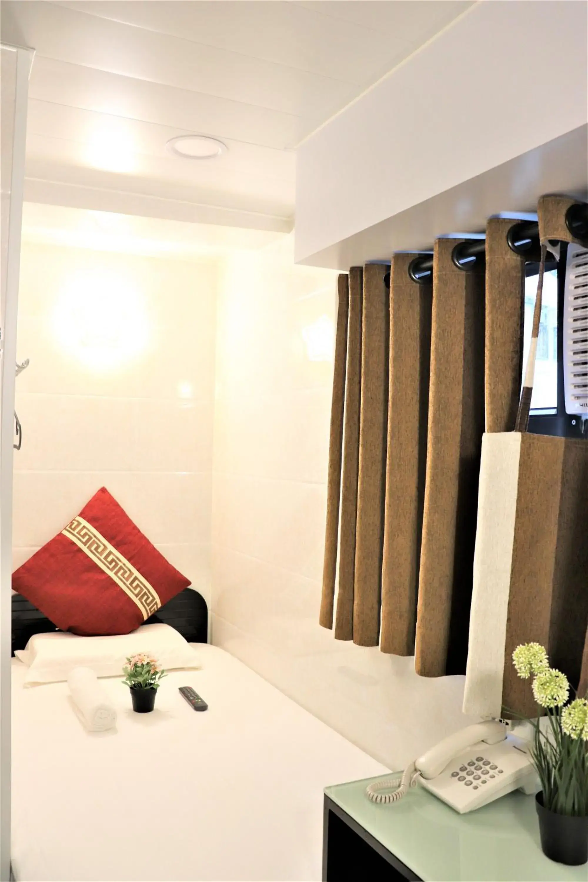 Deluxe Single Room in The One Inn Deluxe Single Room in The One Inn