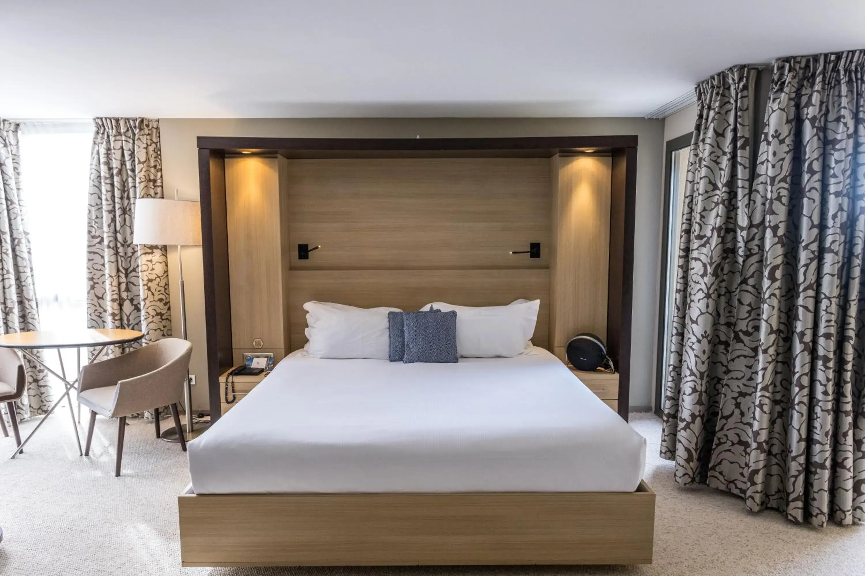 Junior Suite with Partial Sea View in Thalazur Bandol Ile Rousse - Hôtel & Spa Junior Suite with Partial Sea View in Thalazur Bandol Ile Rousse - Hôtel & Spa