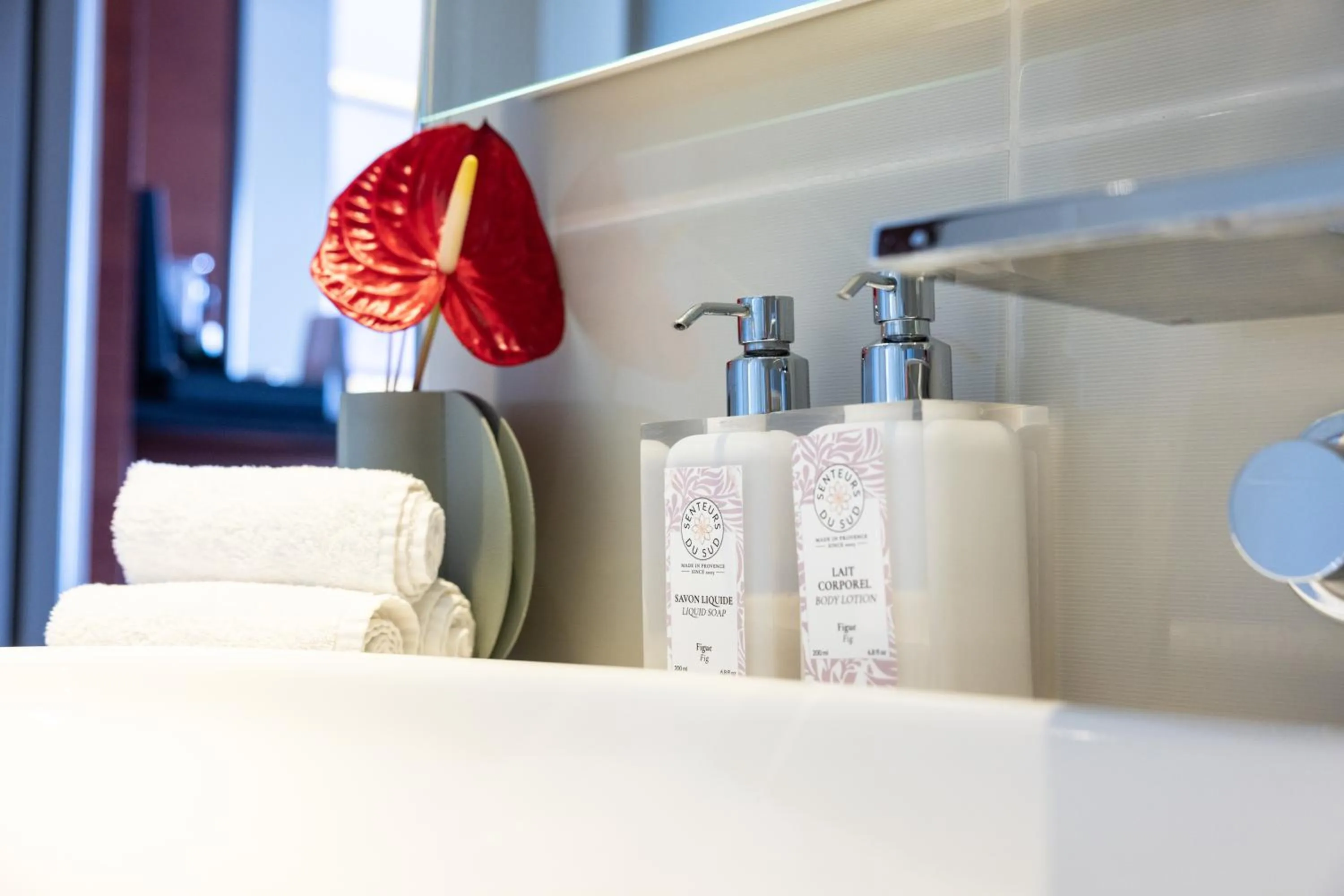 Bathroom in Thalazur Bandol Ile Rousse - Hôtel & Spa