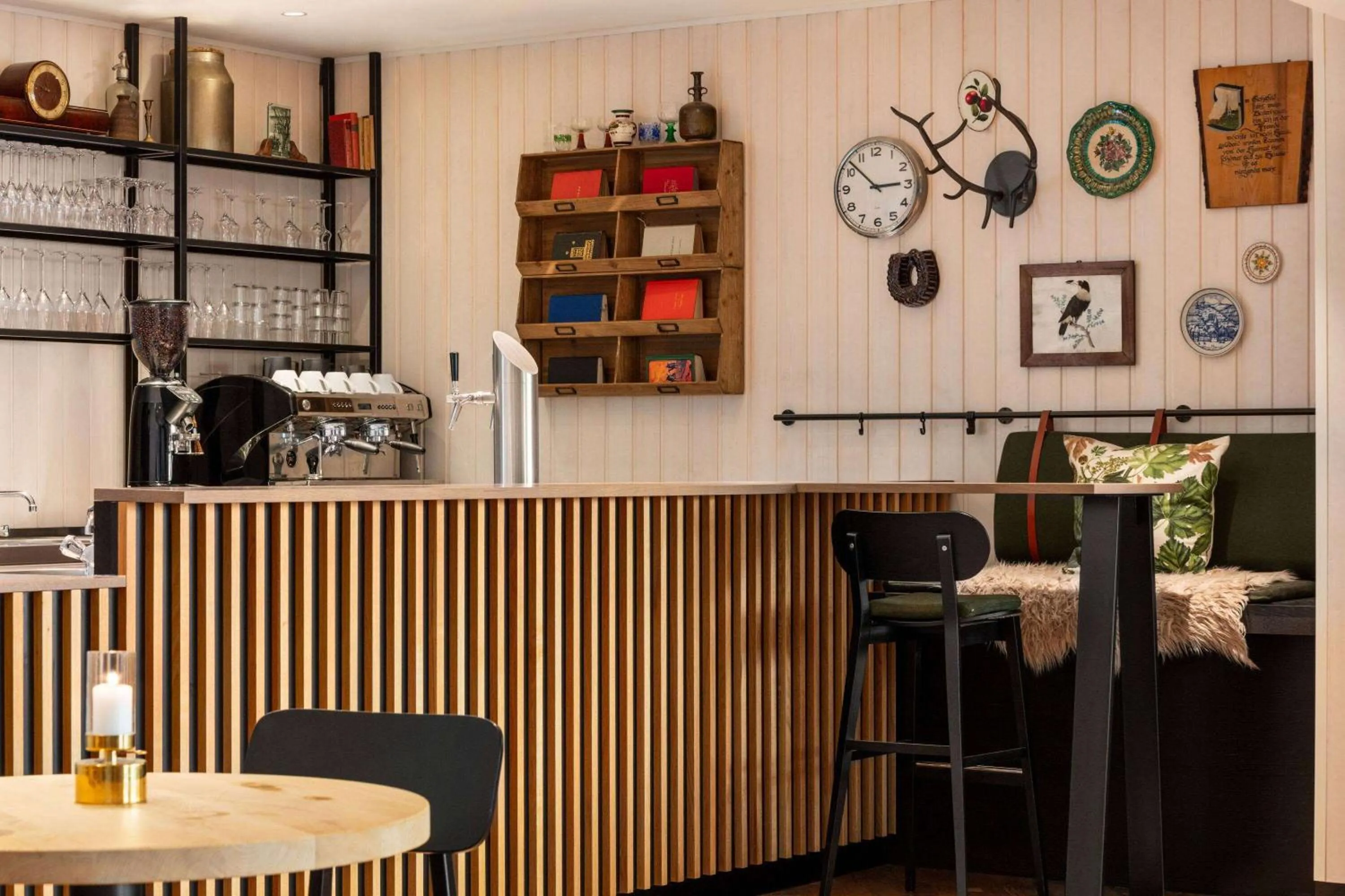 Lounge or bar in Vienna House by Wyndham MQ Kronberg