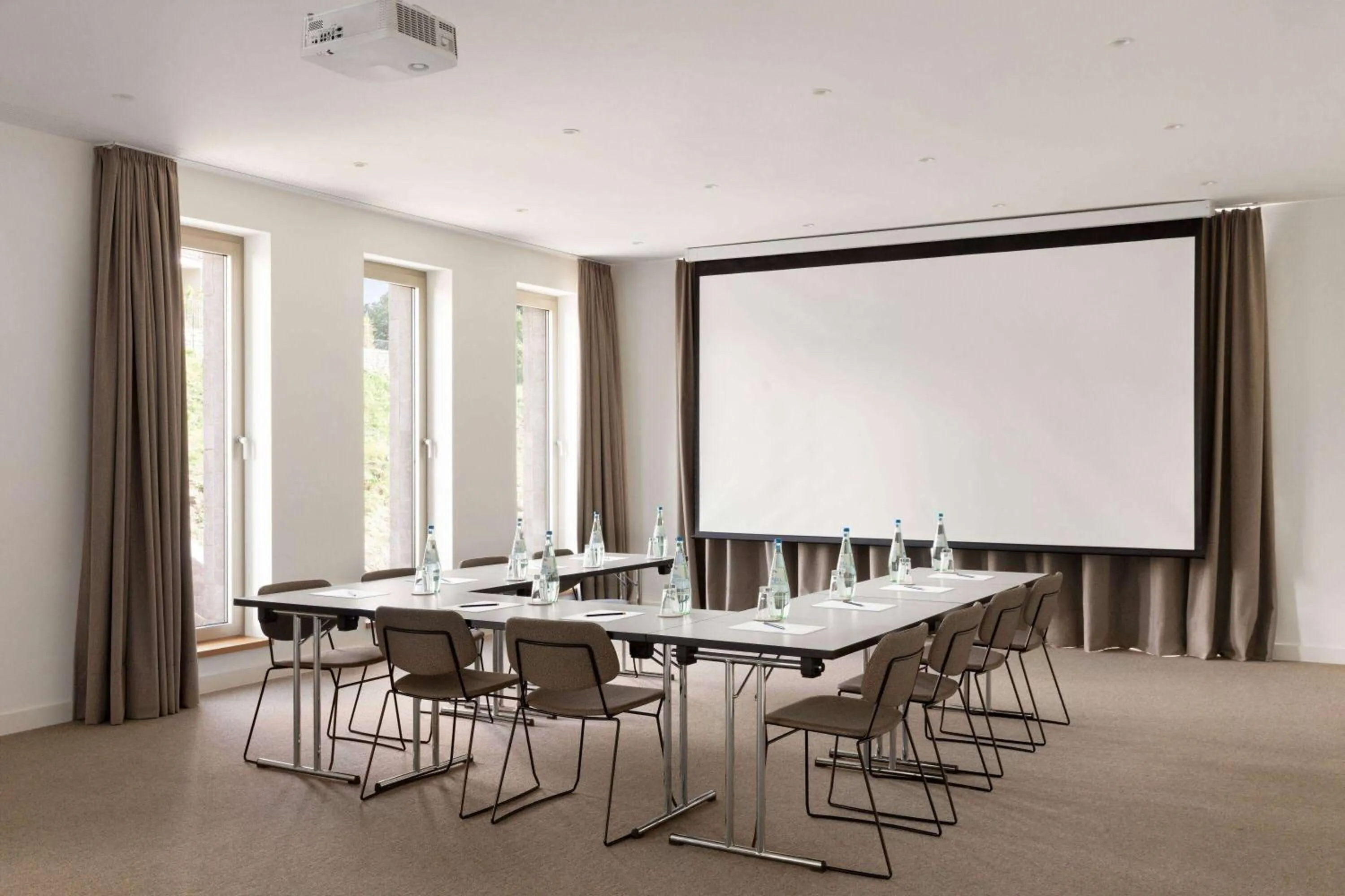Meeting/conference room in Vienna House by Wyndham MQ Kronberg