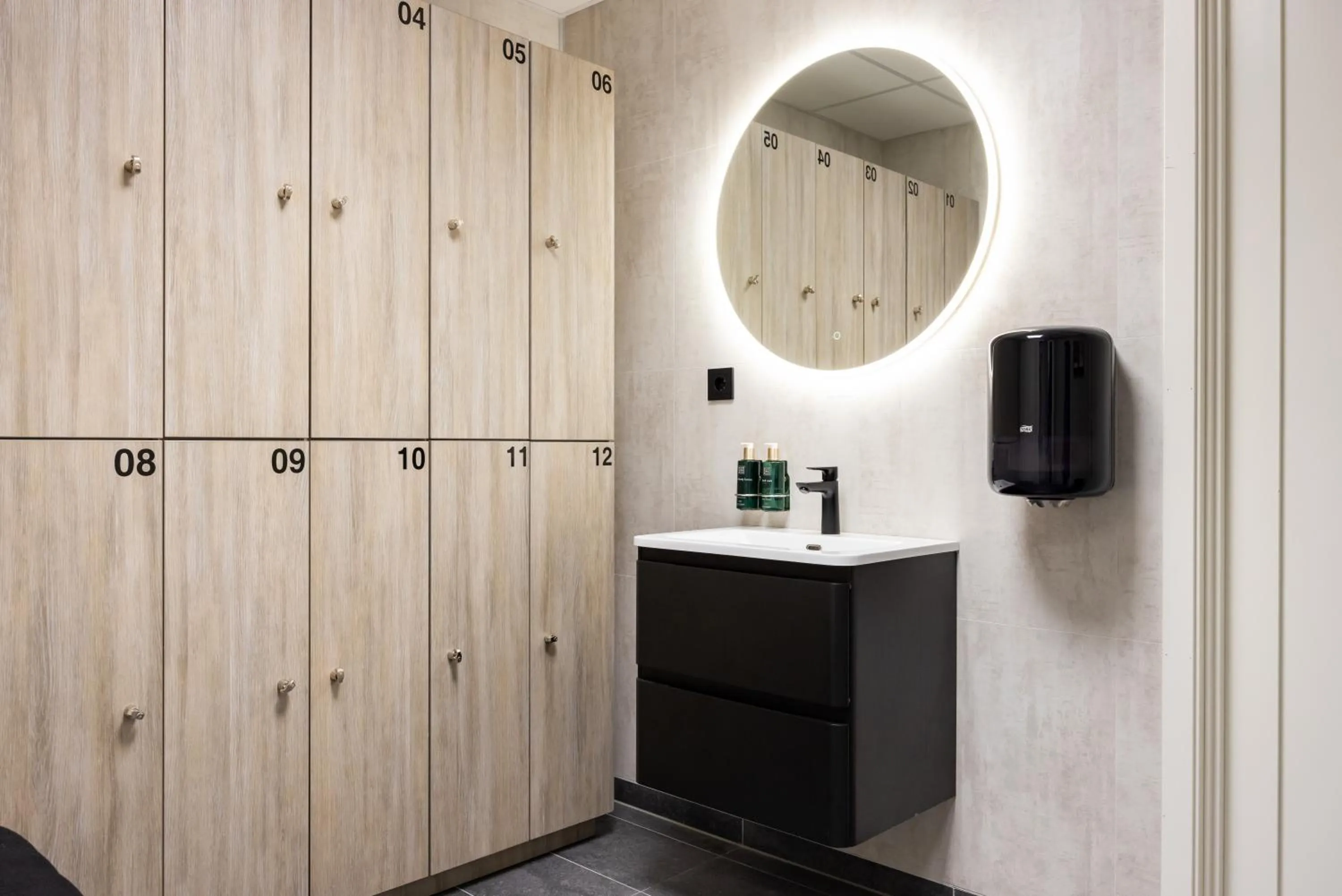 wardrobe in Stryn House Hotel