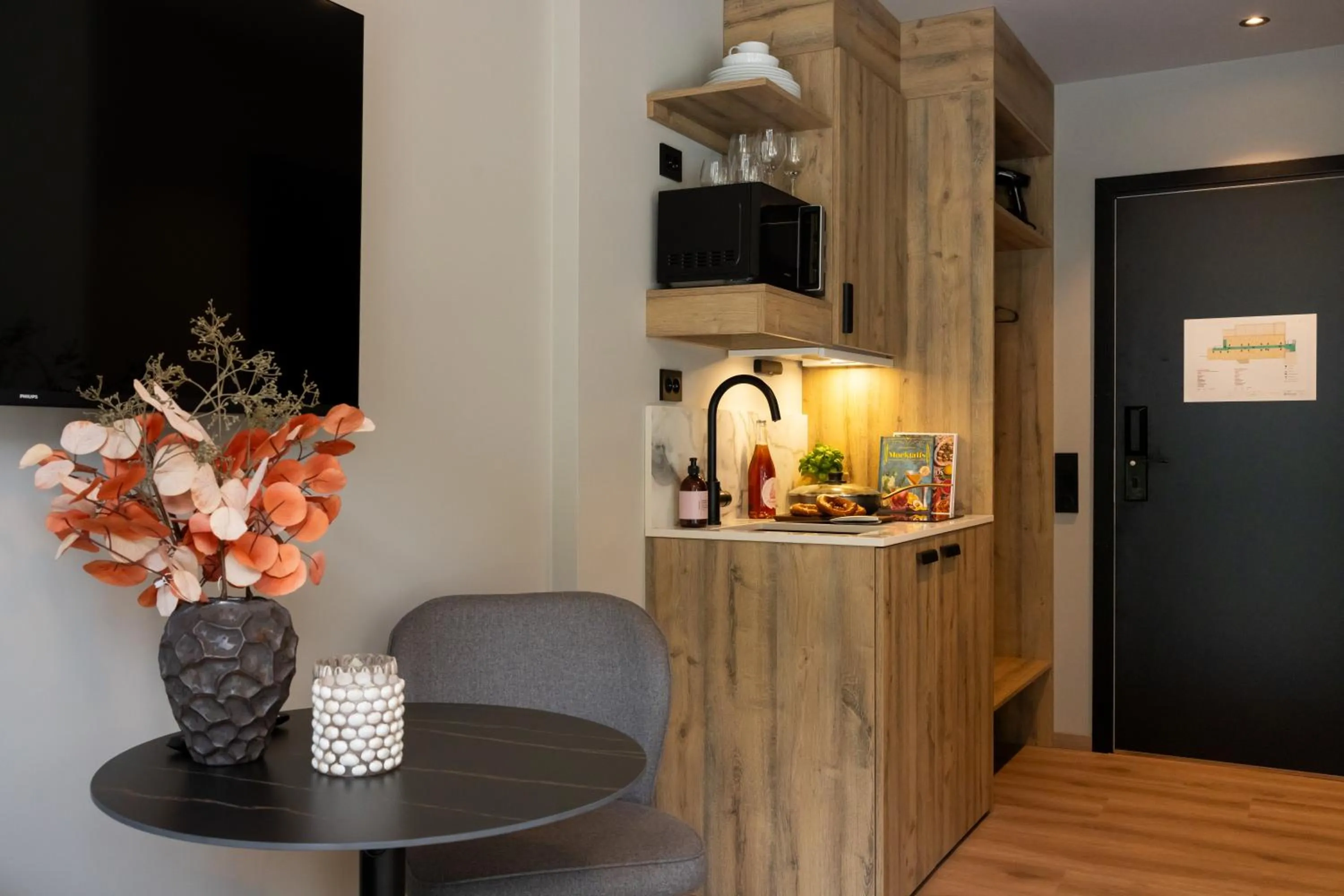 Kitchen or kitchenette in Stryn House Hotel