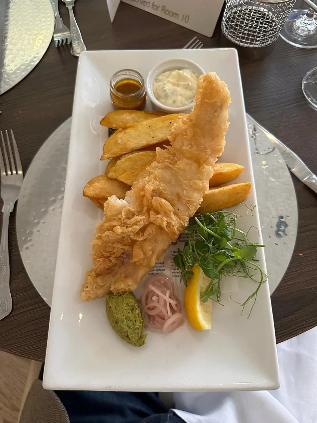 Food and drinks in The Commodore Hotel