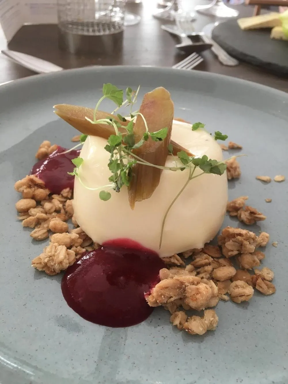 Food and drinks in The Commodore Hotel