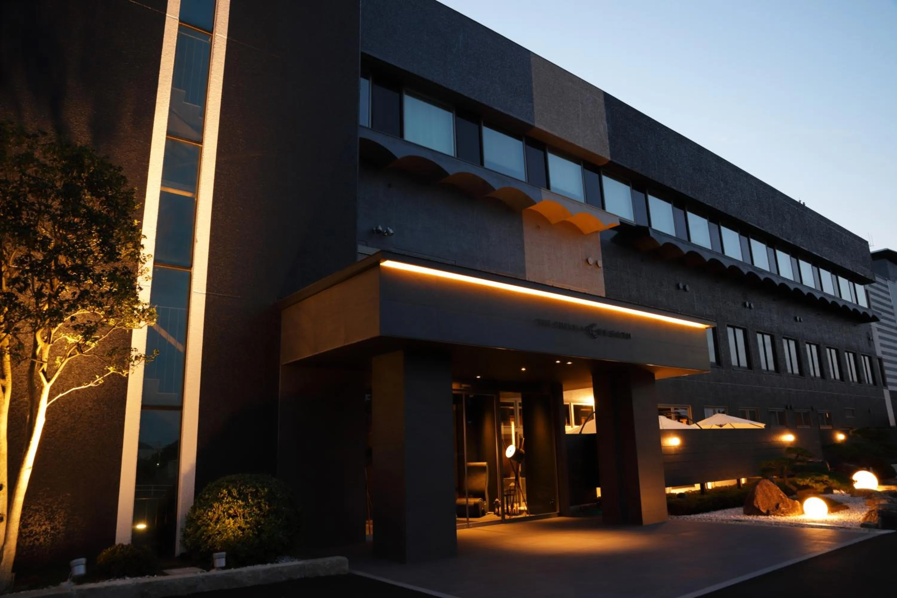 Facade/entrance in THE CHELSEA BREATH