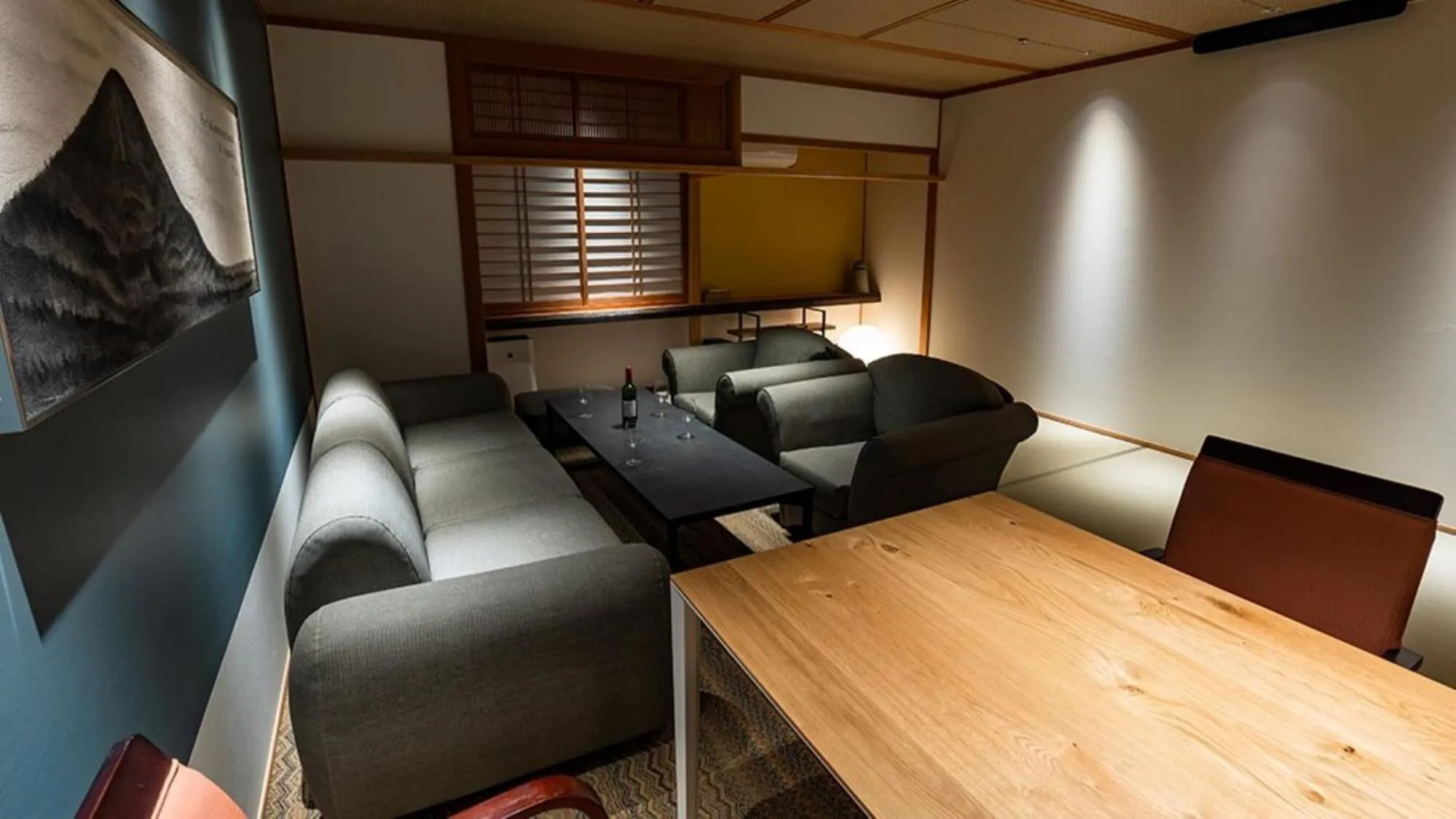 Area and facilities in THE CHELSEA BREATH