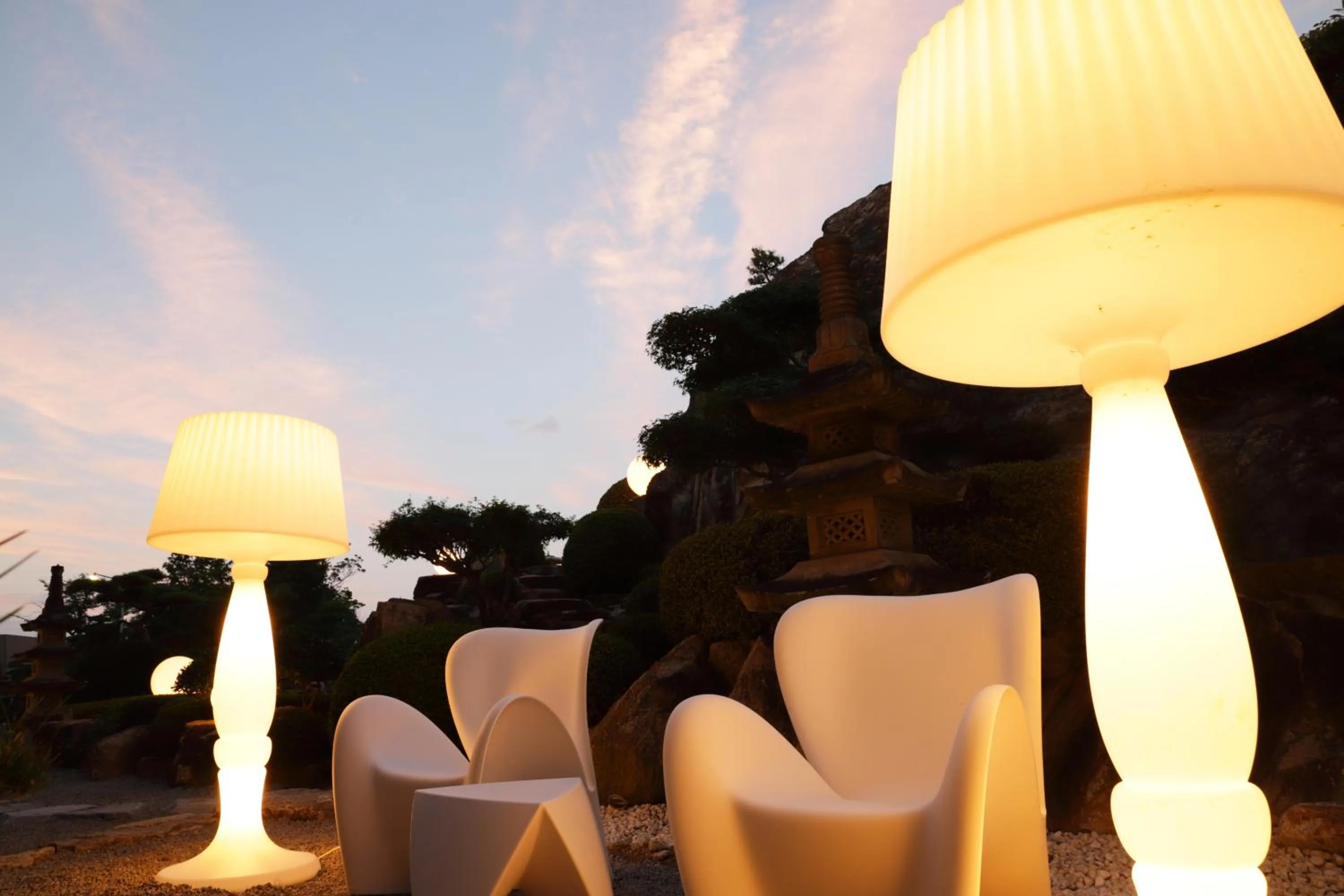 Garden in THE CHELSEA BREATH