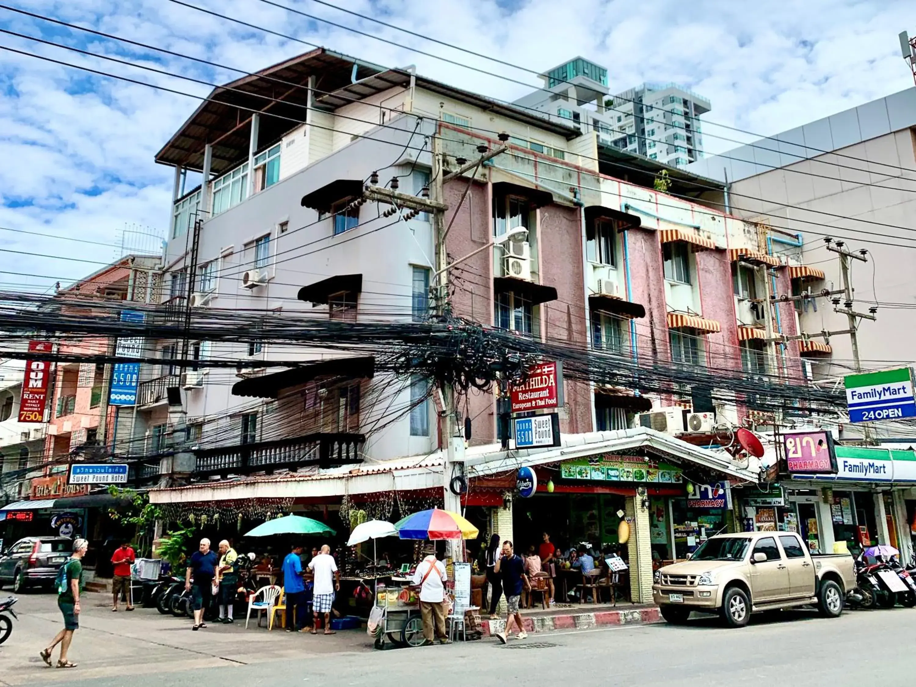 Property building in Sweet Pound Hotel Property building in Sweet Pound Hotel