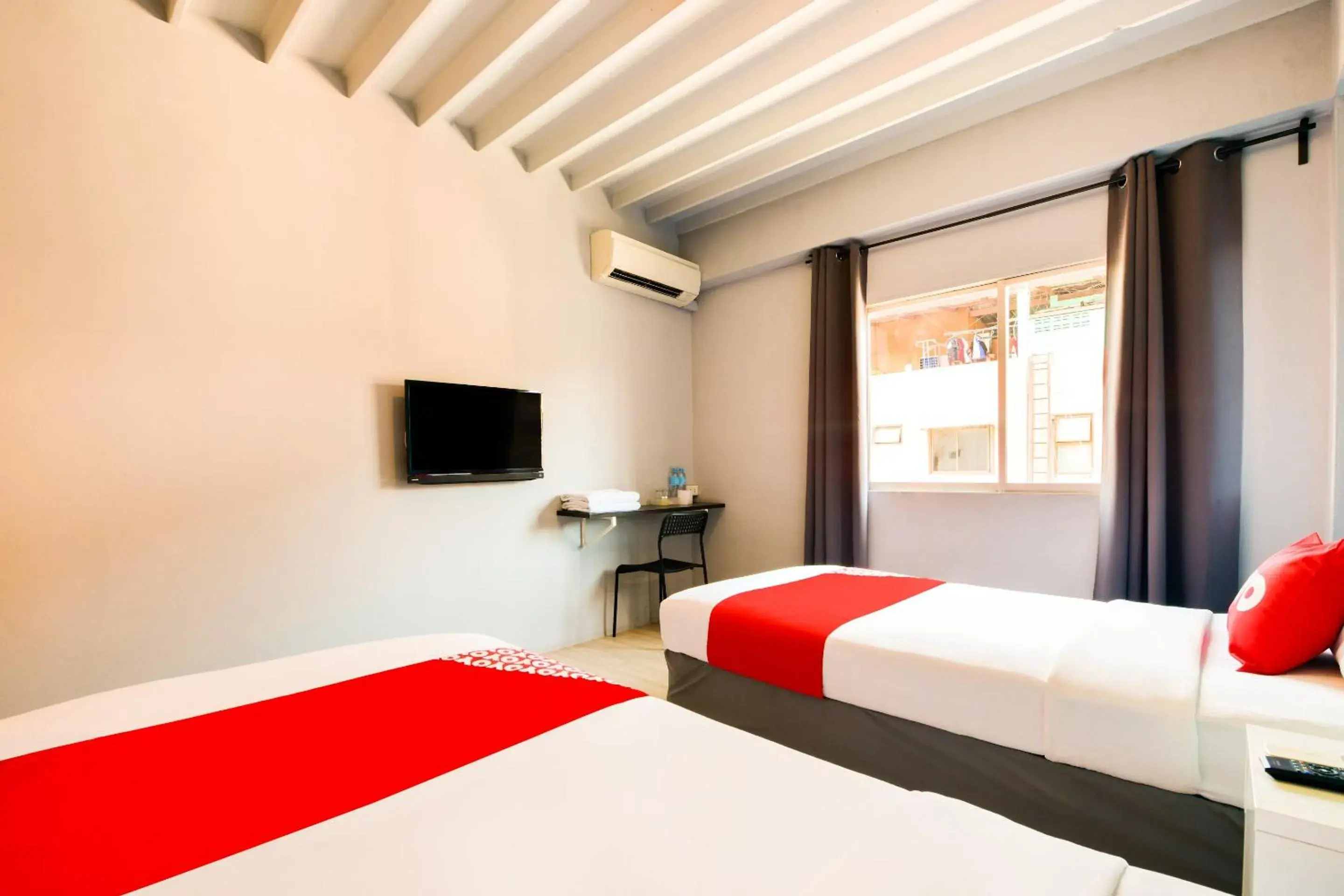 Bedroom, Bed in Sweet Pound Hotel Bedroom, Bed in Sweet Pound Hotel