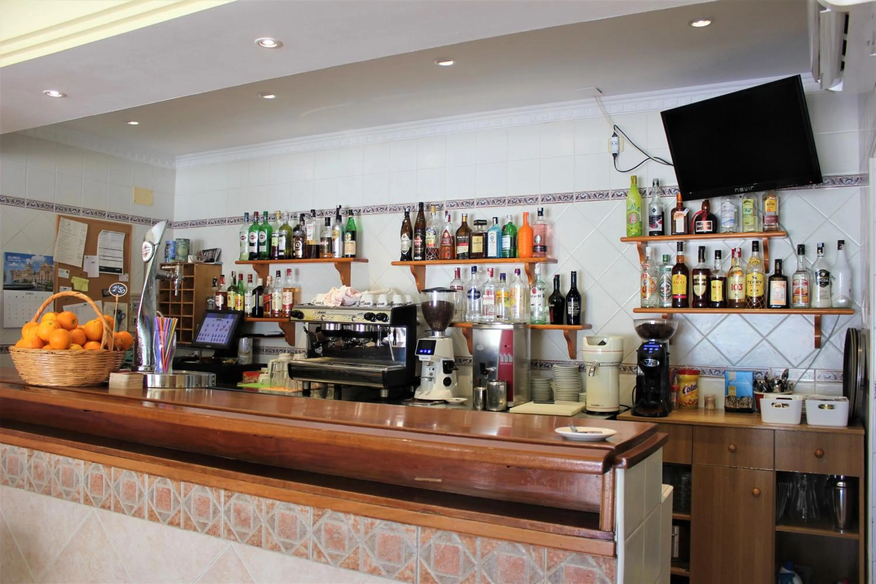 Lounge or bar in Hotel Cabello