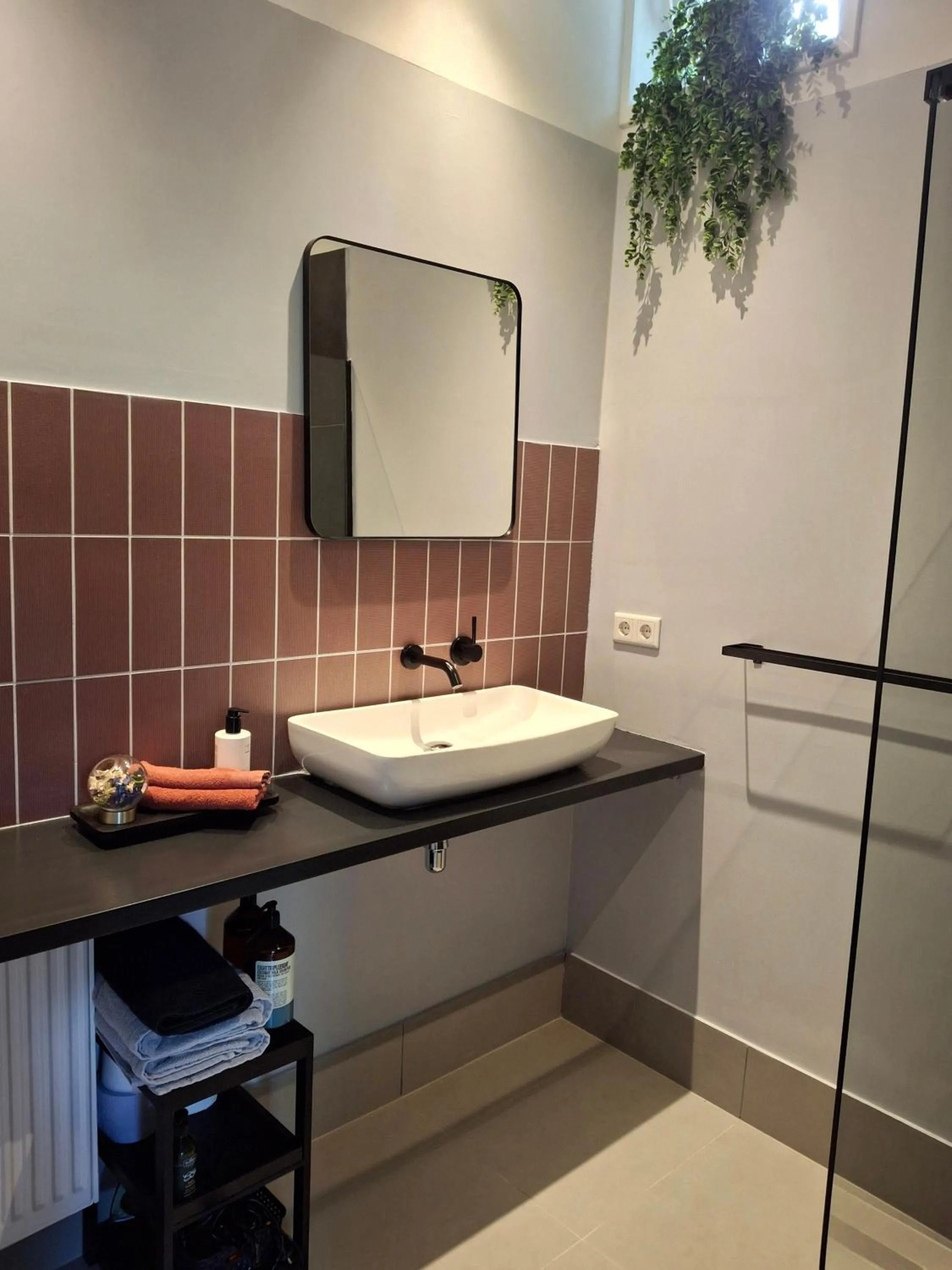 Bathroom in Inn the Green