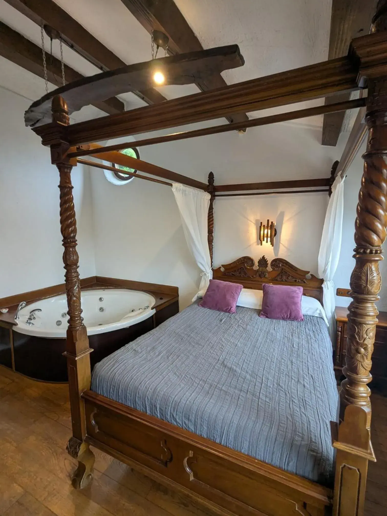 Las Casas de Isu Las Casas de Isu