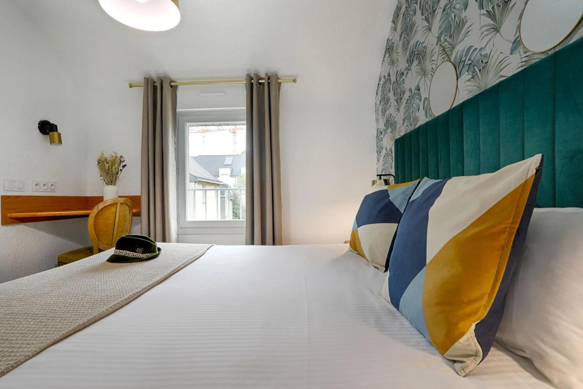 Bed in Hotel Le Branhoc - Brit Hotel Auray