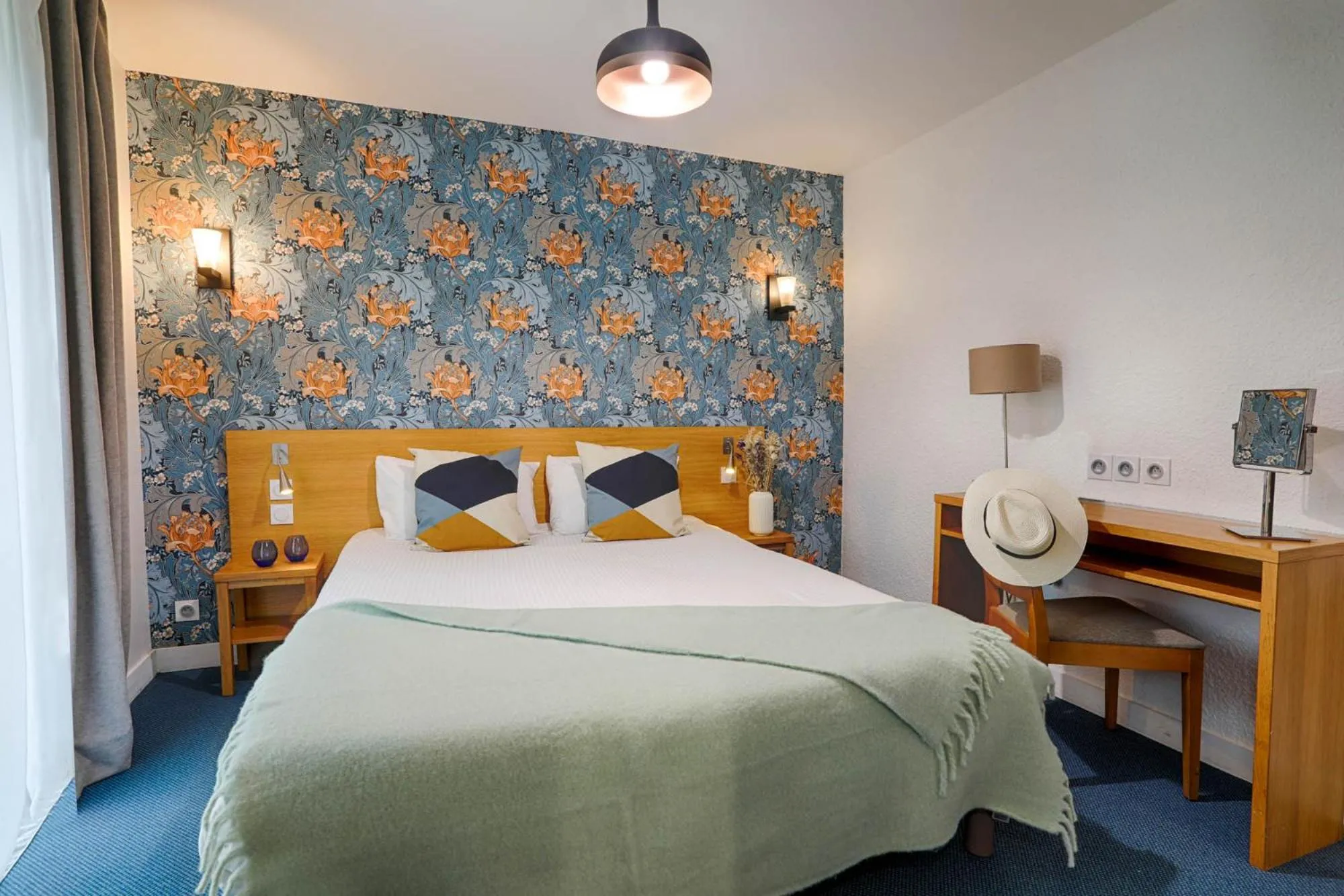 Photo of the whole room, Bed in Hotel Le Branhoc - Brit Hotel Auray