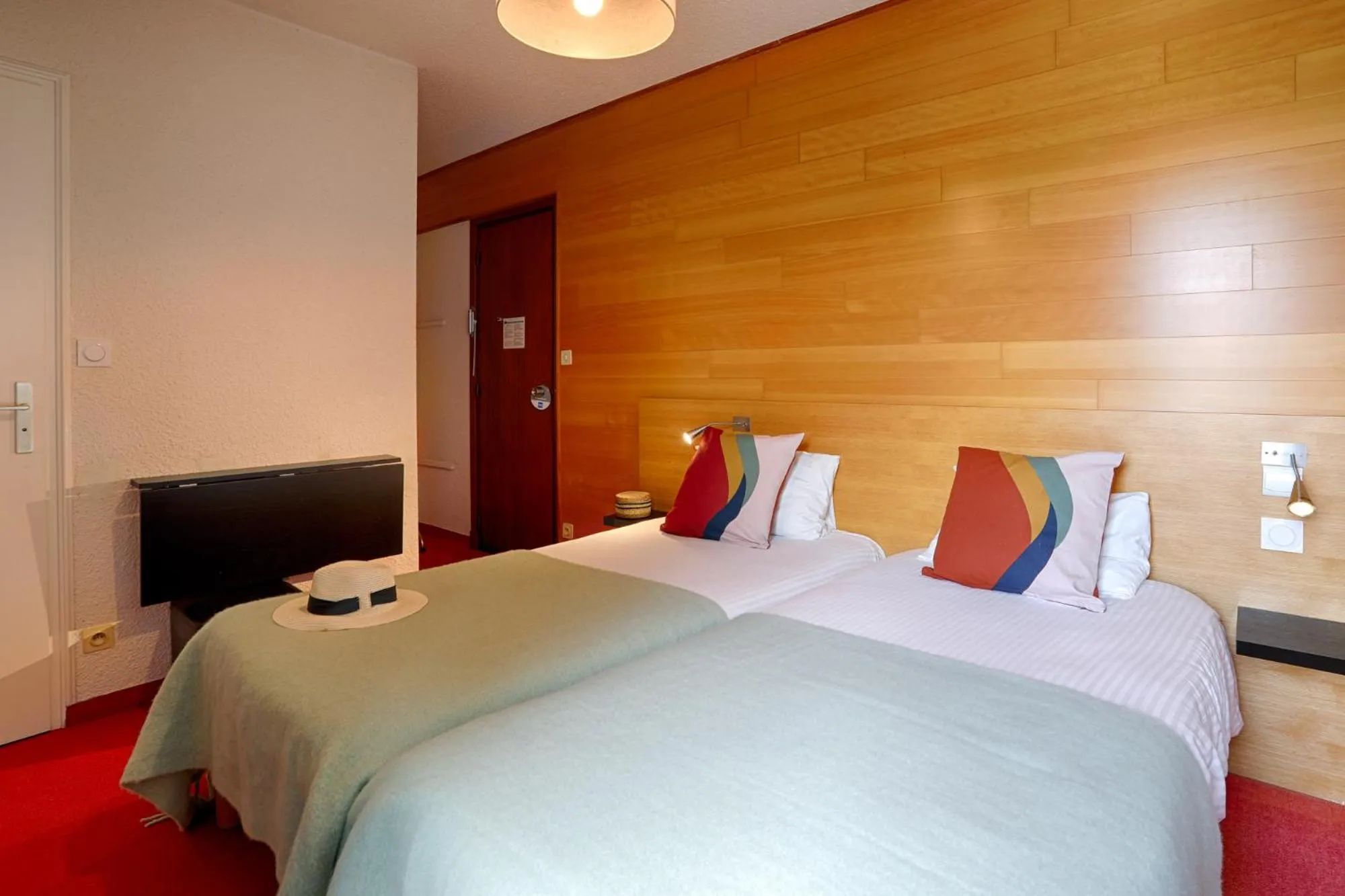 Bed in Hotel Le Branhoc - Brit Hotel Auray