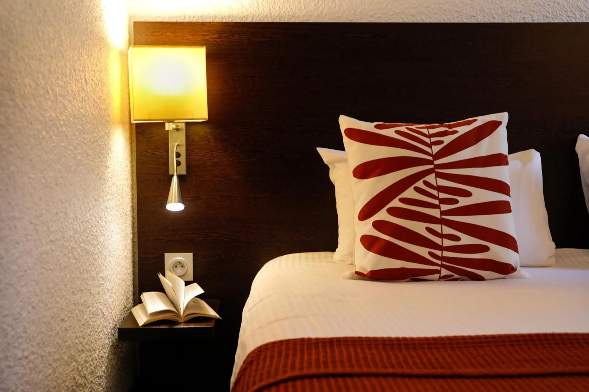 Photo of the whole room, Bed in Hotel Le Branhoc - Brit Hotel Auray