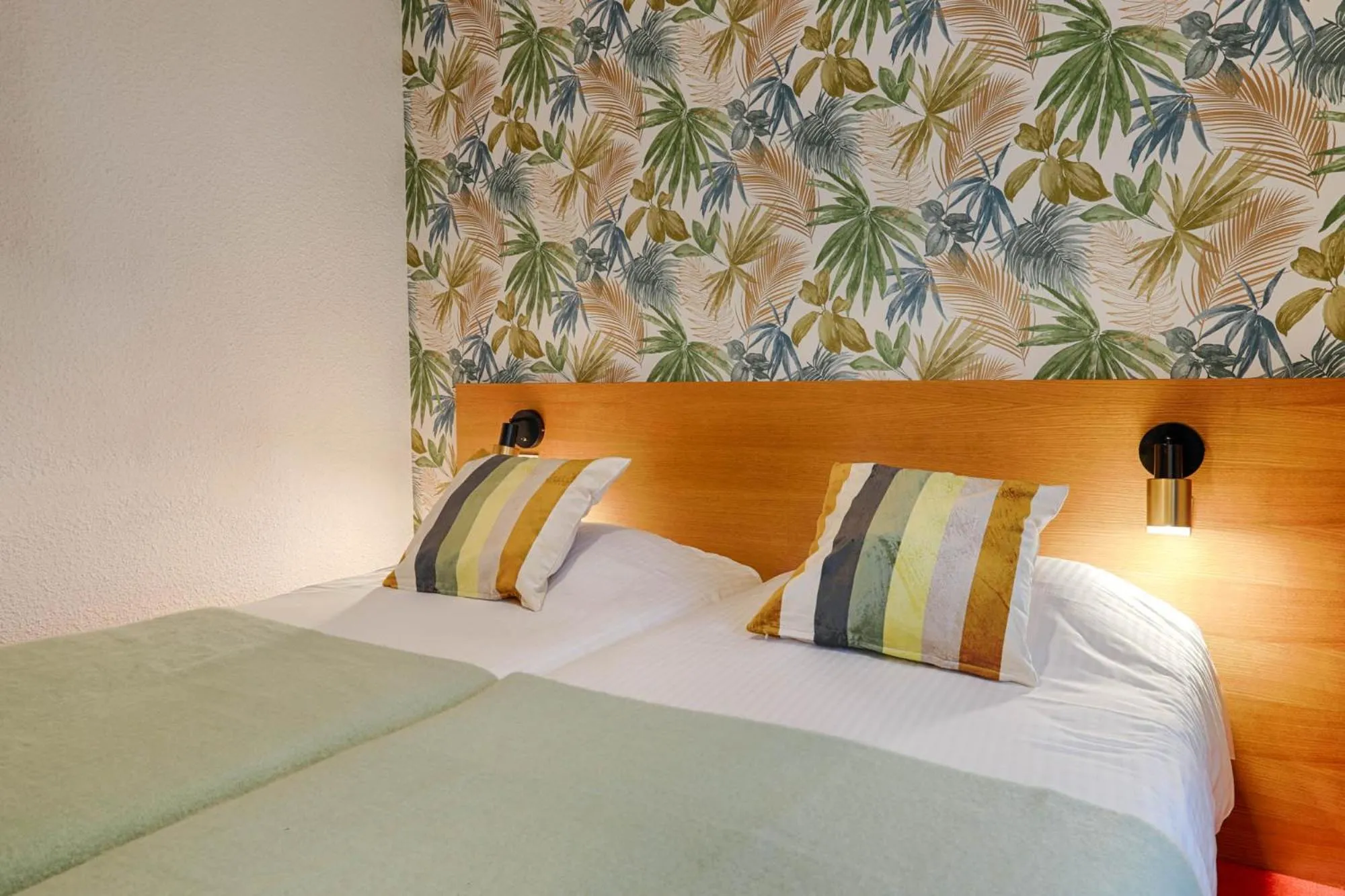 Bed in Hotel Le Branhoc - Brit Hotel Auray