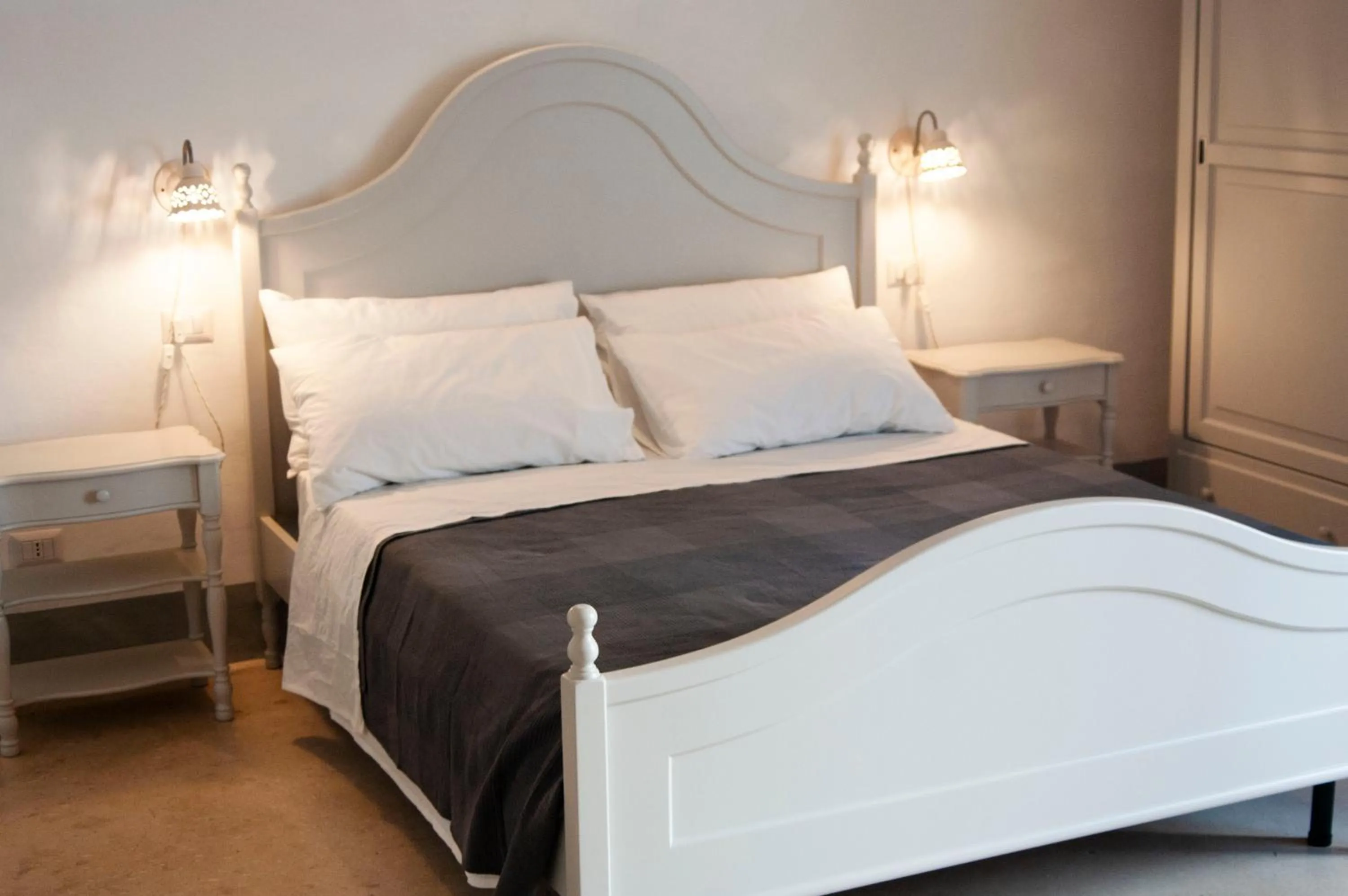 Bed in Le Finestre Su Porta Carrese - Luxury Rooms