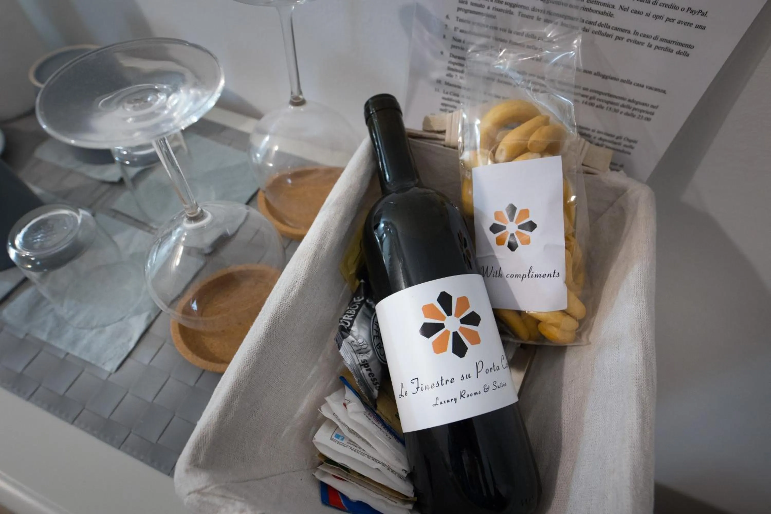 kitchen in Le Finestre Su Porta Carrese - Luxury Rooms