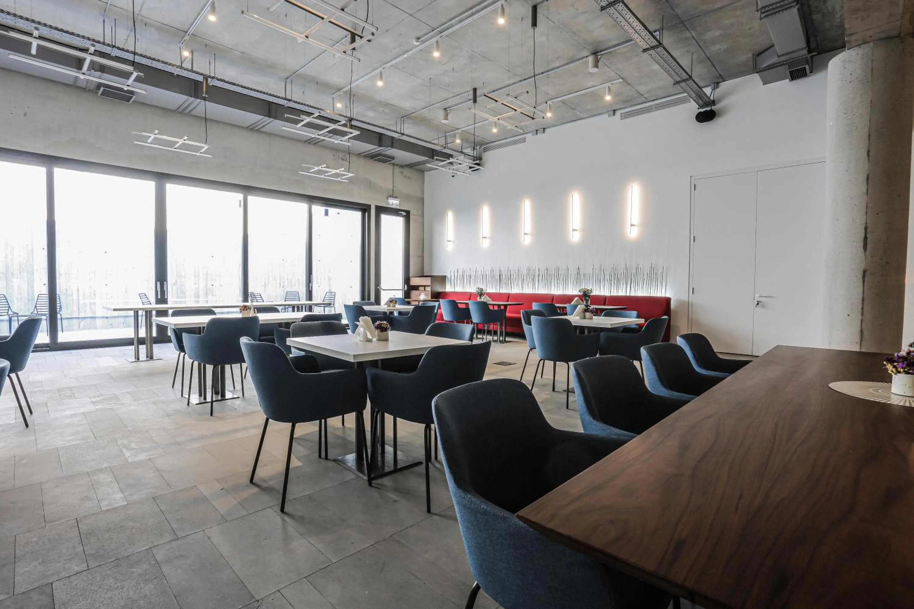 Restaurant/places to eat in Concept Hotel by COAF