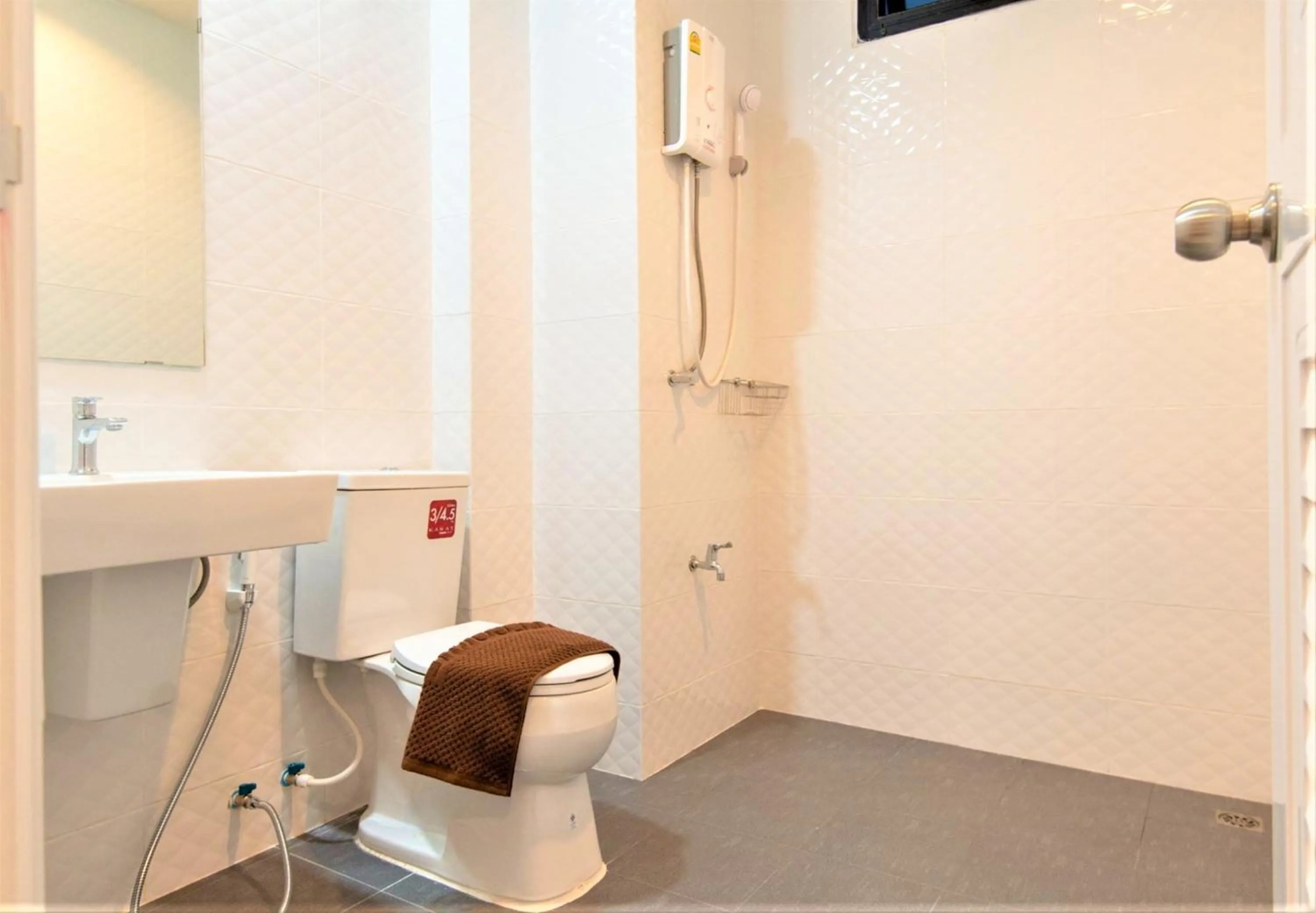 Bathroom in J2 Residence Chiang Rai