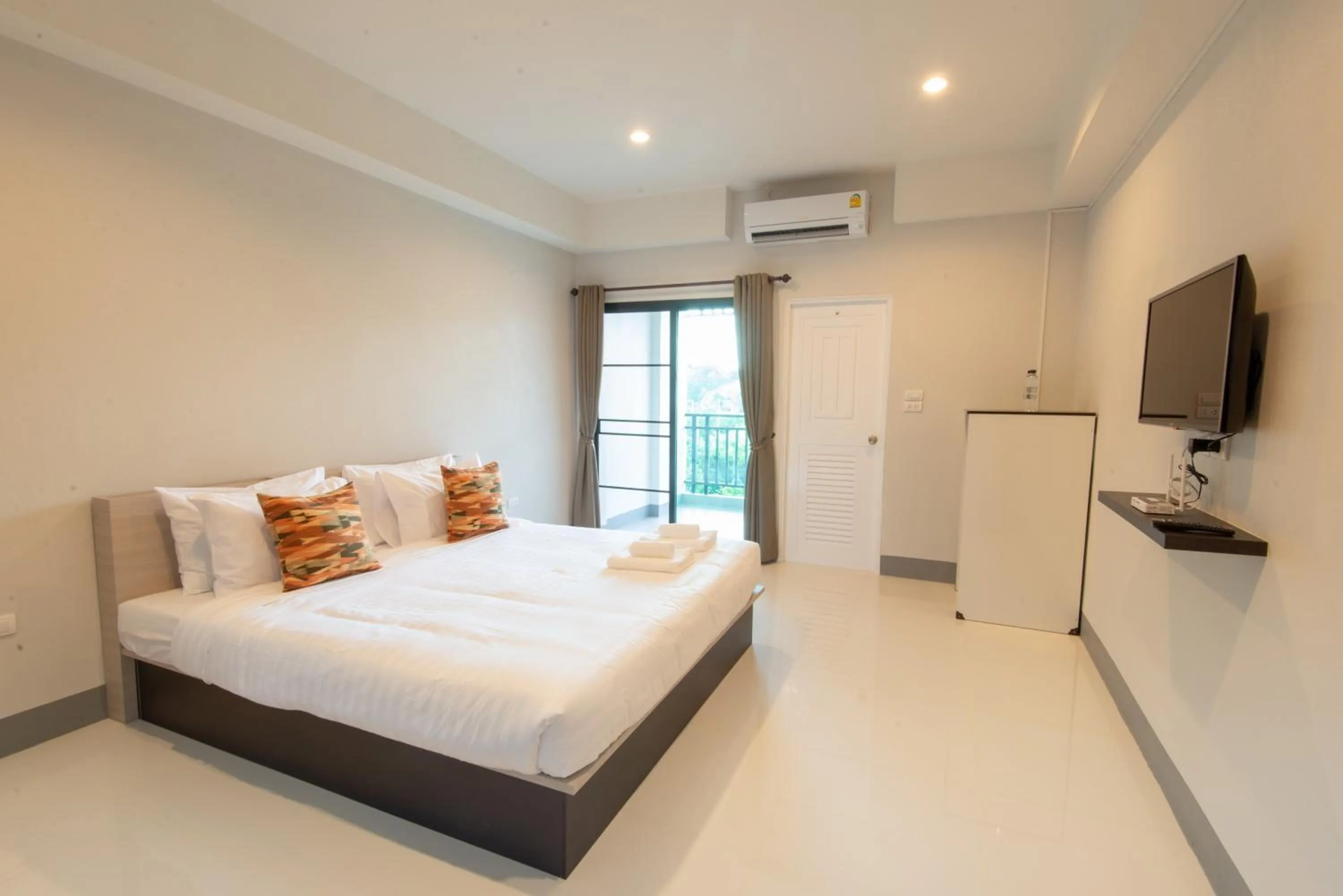 Bedroom, Bed in J2 Residence Chiang Rai