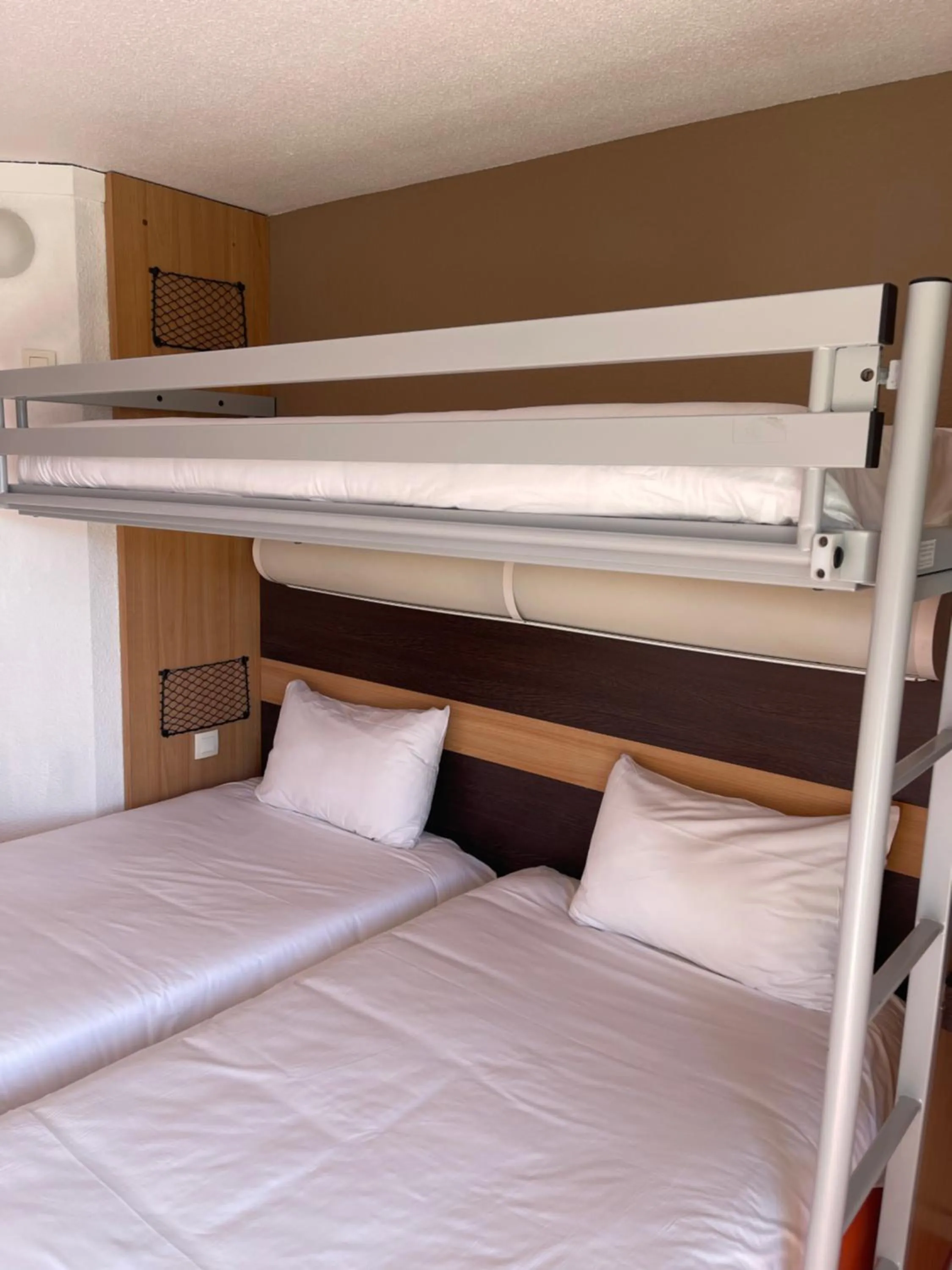 Bedroom, Bed in Premiere Classe Amiens Est - Glisy